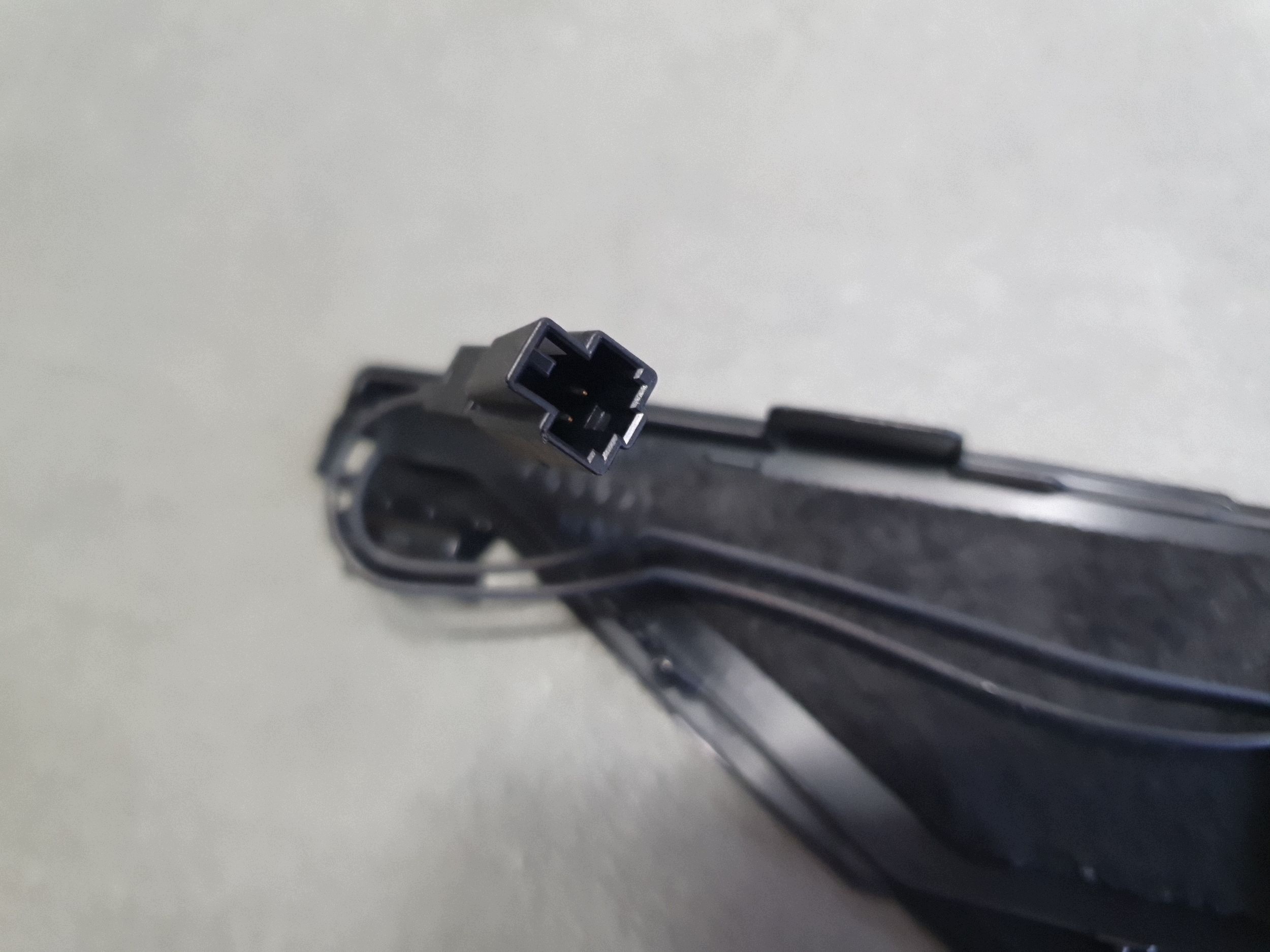 Audi A3 8Y sensor windows przedniej 8Y4980295A
