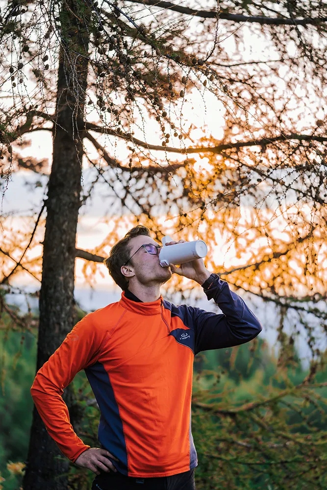 Kubek termiczny Vialli Design FUORI 400ml (biały) Model FUORI