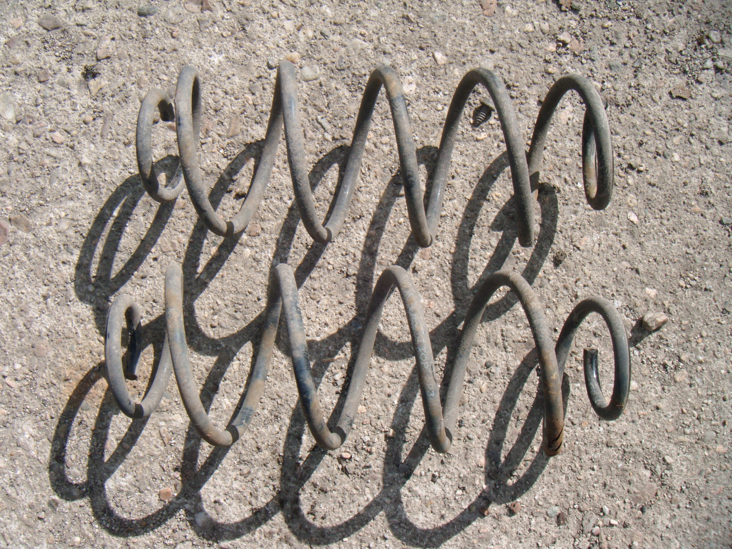 CITROEN C2 2003 - 2009 1.4 B SPRĘŻYNA SPRĘŻYNY ZAWIESZENIA TYŁ KOMPLET