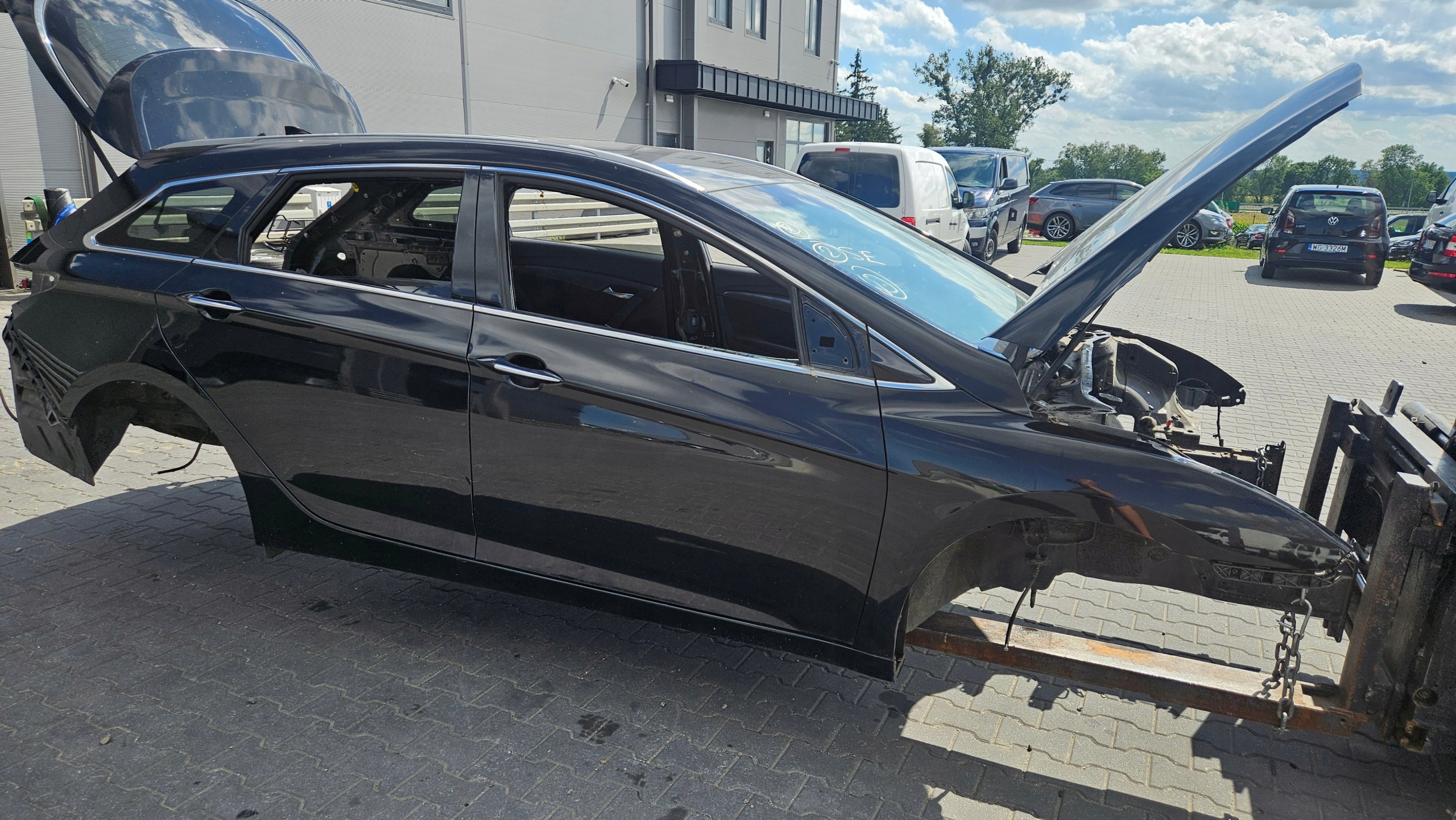 fender right front HYUNDAI I40 KOMBI colour NKA
