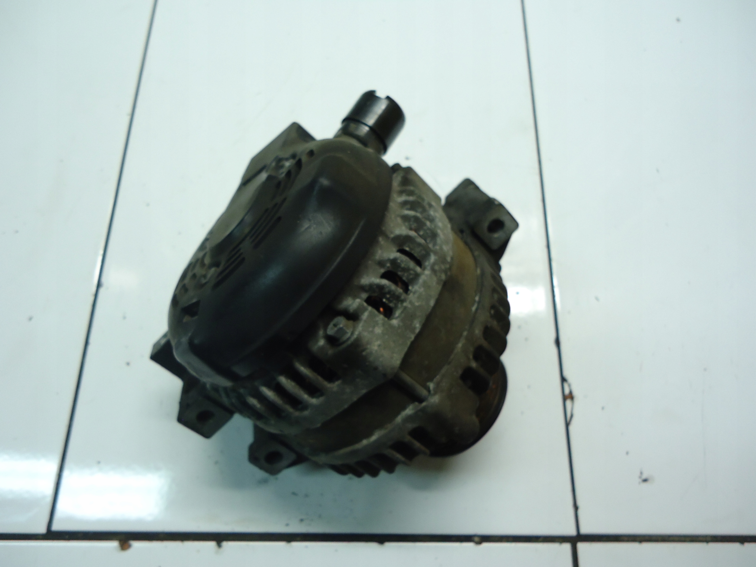 HONDA CR-V III 2.2 e-DTEC 2010 N22B3 alternatore 104210-1140