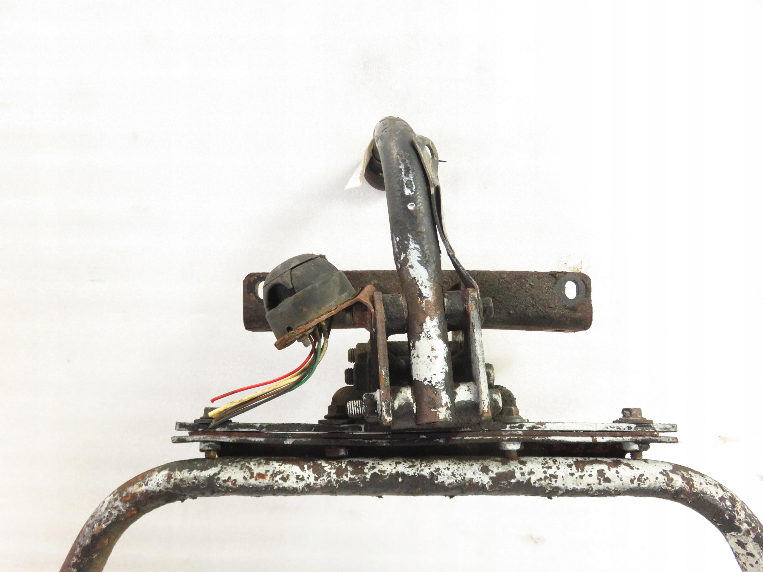 HAK VOLVO V50 KOMBI 8682347 Rodzaj kuli Odkręcana