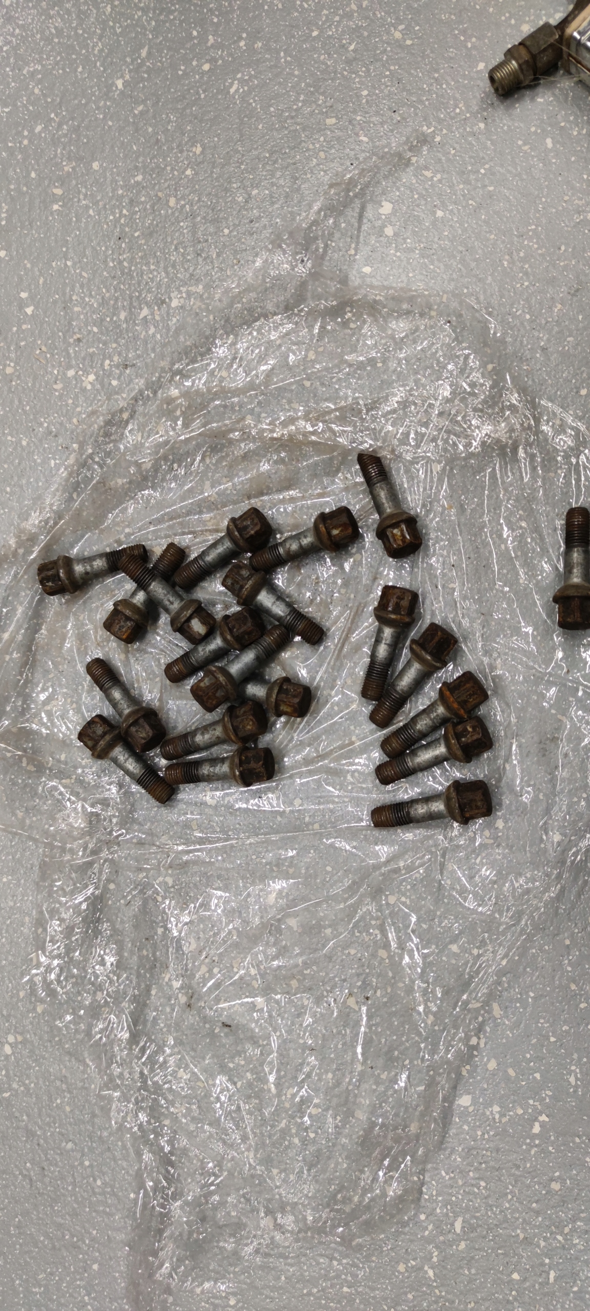 MERCEDES W203 W209 W210 W202 колесные болты