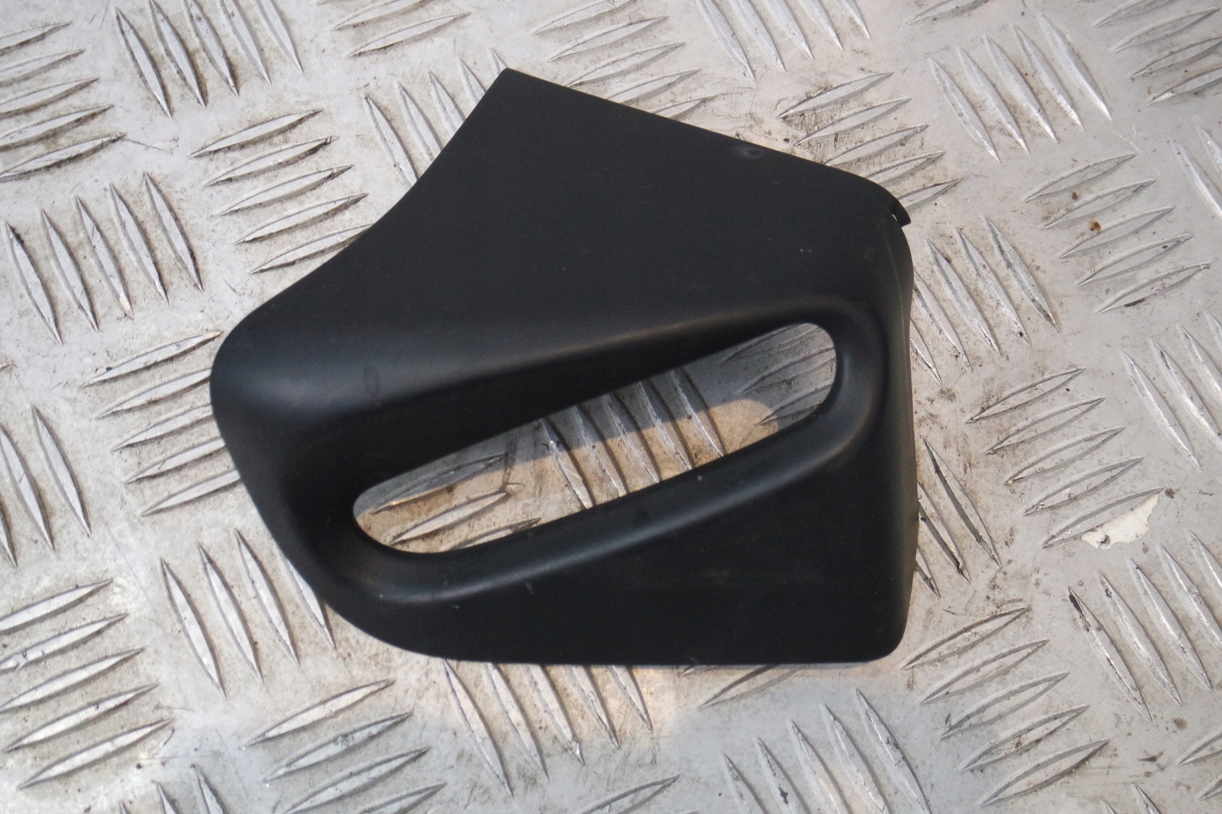 КРЕПЛЕНИЕ РЕМНЯ L PORSCHE 991 99155567104