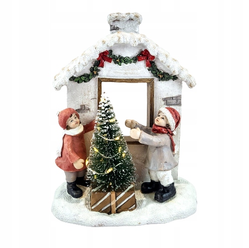 FIGURKA DOMEK Z DZIEĆMI I CHOINKA LED 18,5cm