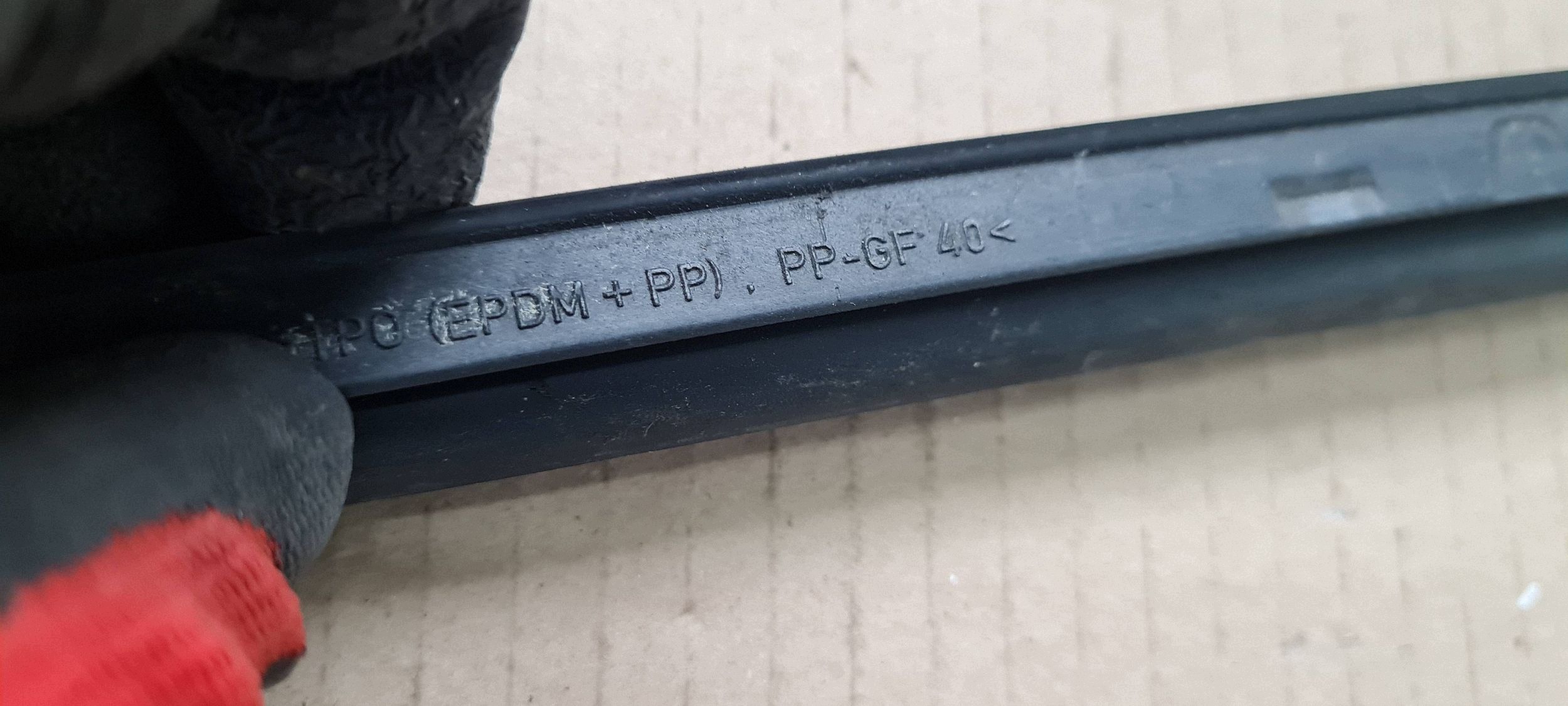 A5 8T LIFT S5 moulding cap windows CZOLOWEJ right front 8T0854328A