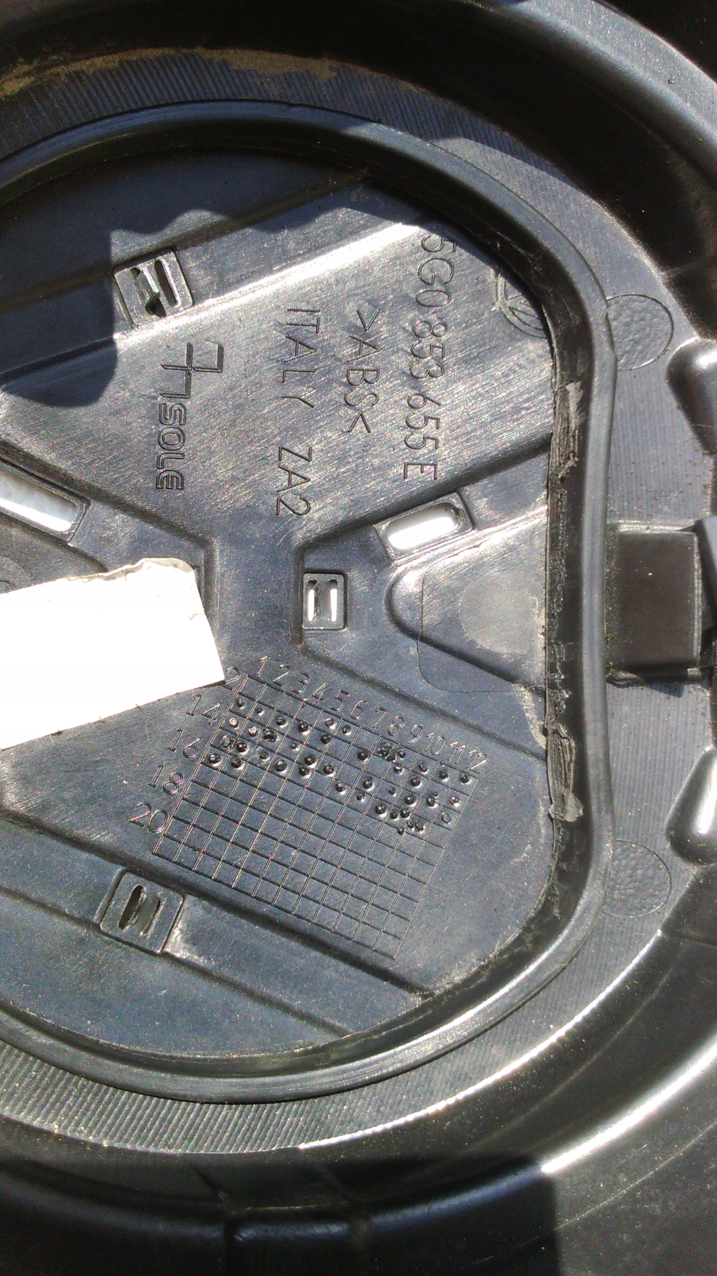 vw GOLF VII решетка радиатора 5G0853653E