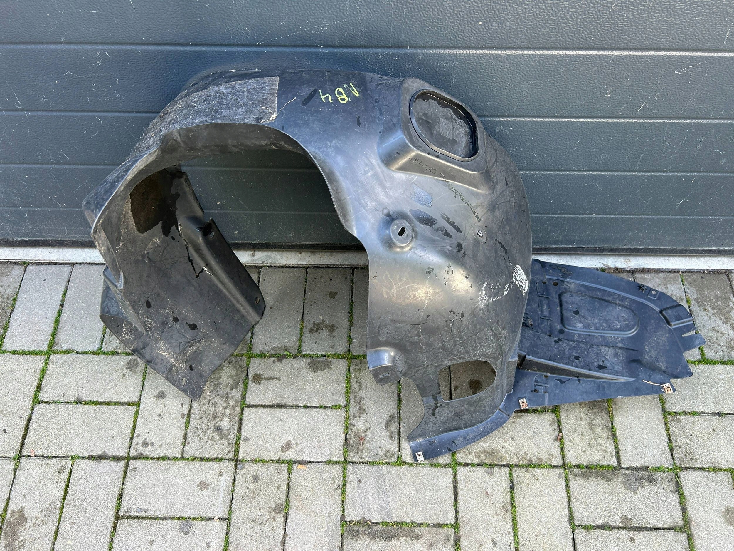 Skoda Rapid 13- mudguard left front front