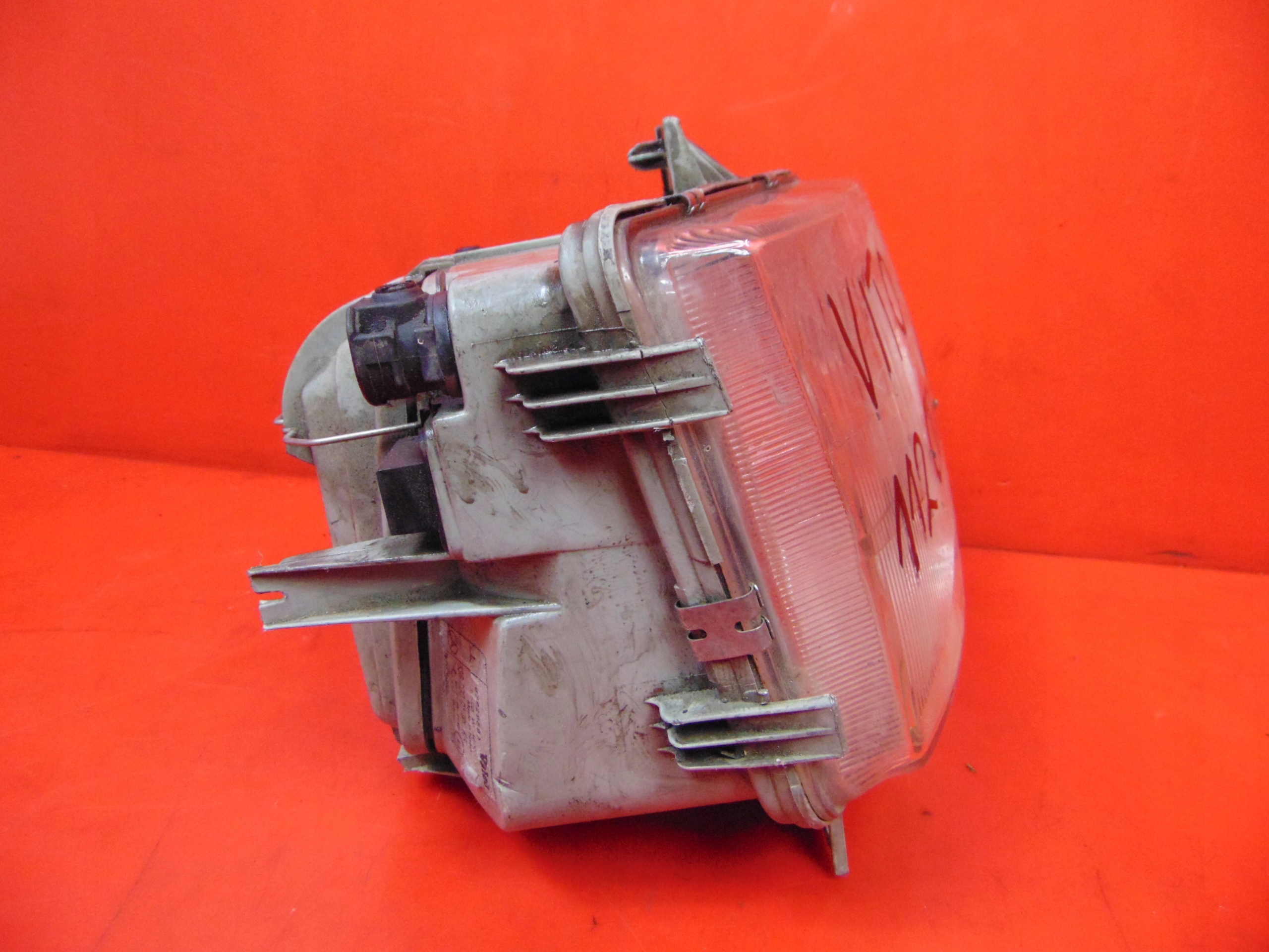 MERCEES VITO W638 light REFLEKTOR right front front 6388200161