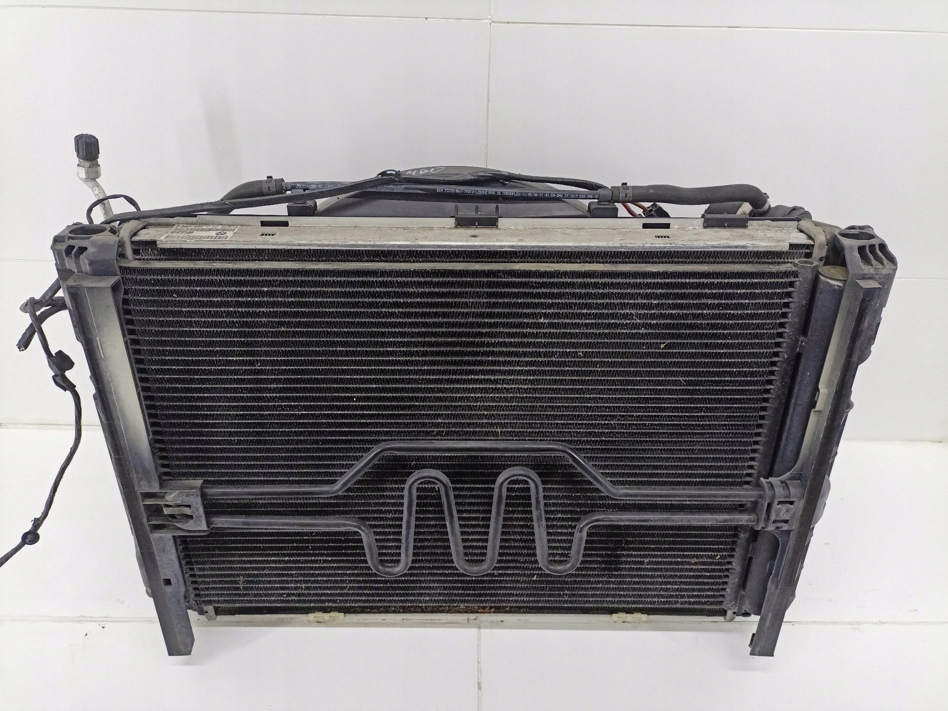 Komplet der kühler BMW 3 E90/E91 E90 2006 6937515