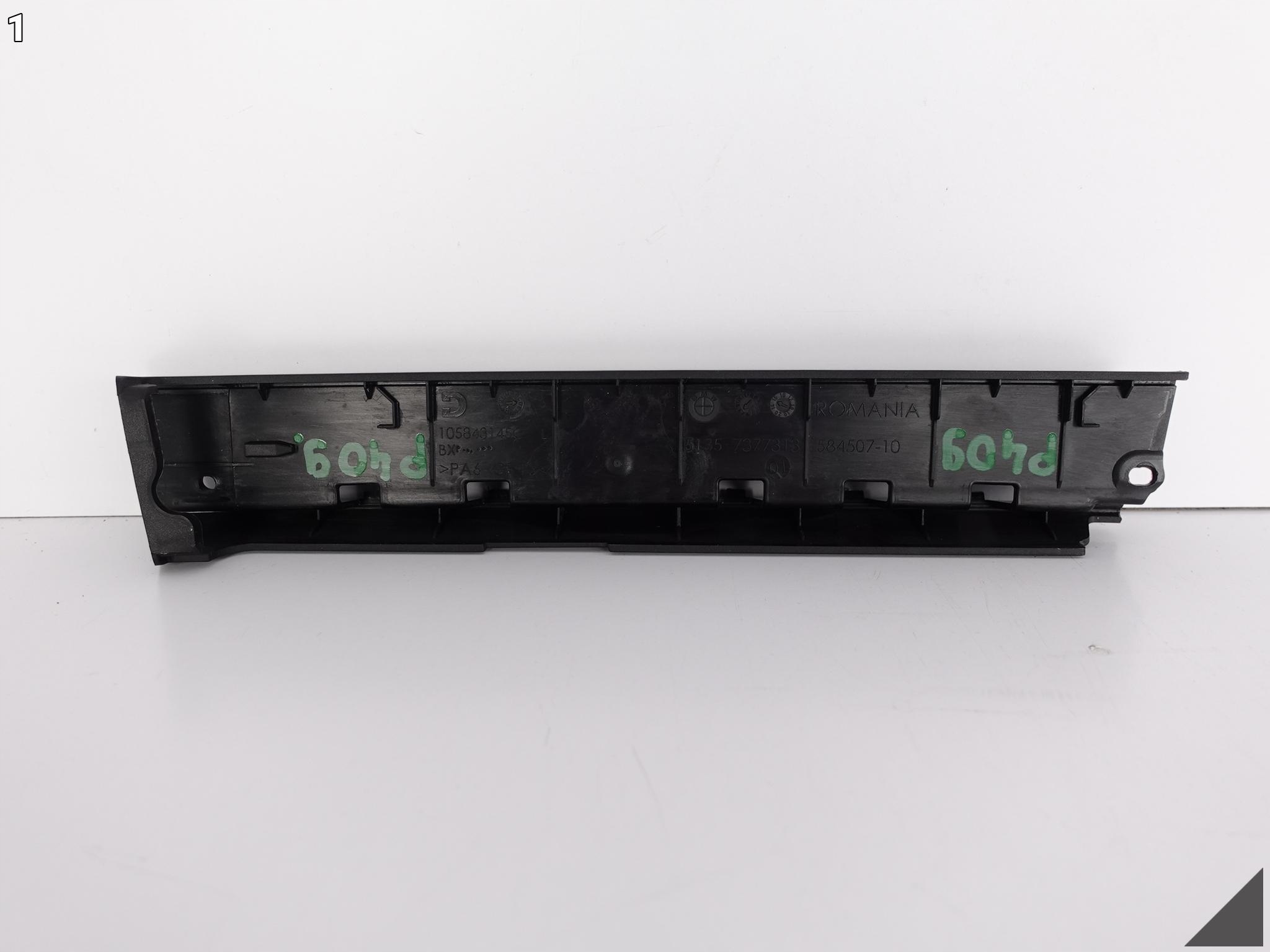 BMW 7 G11 moulding ADAPTER ROLETY left rear part