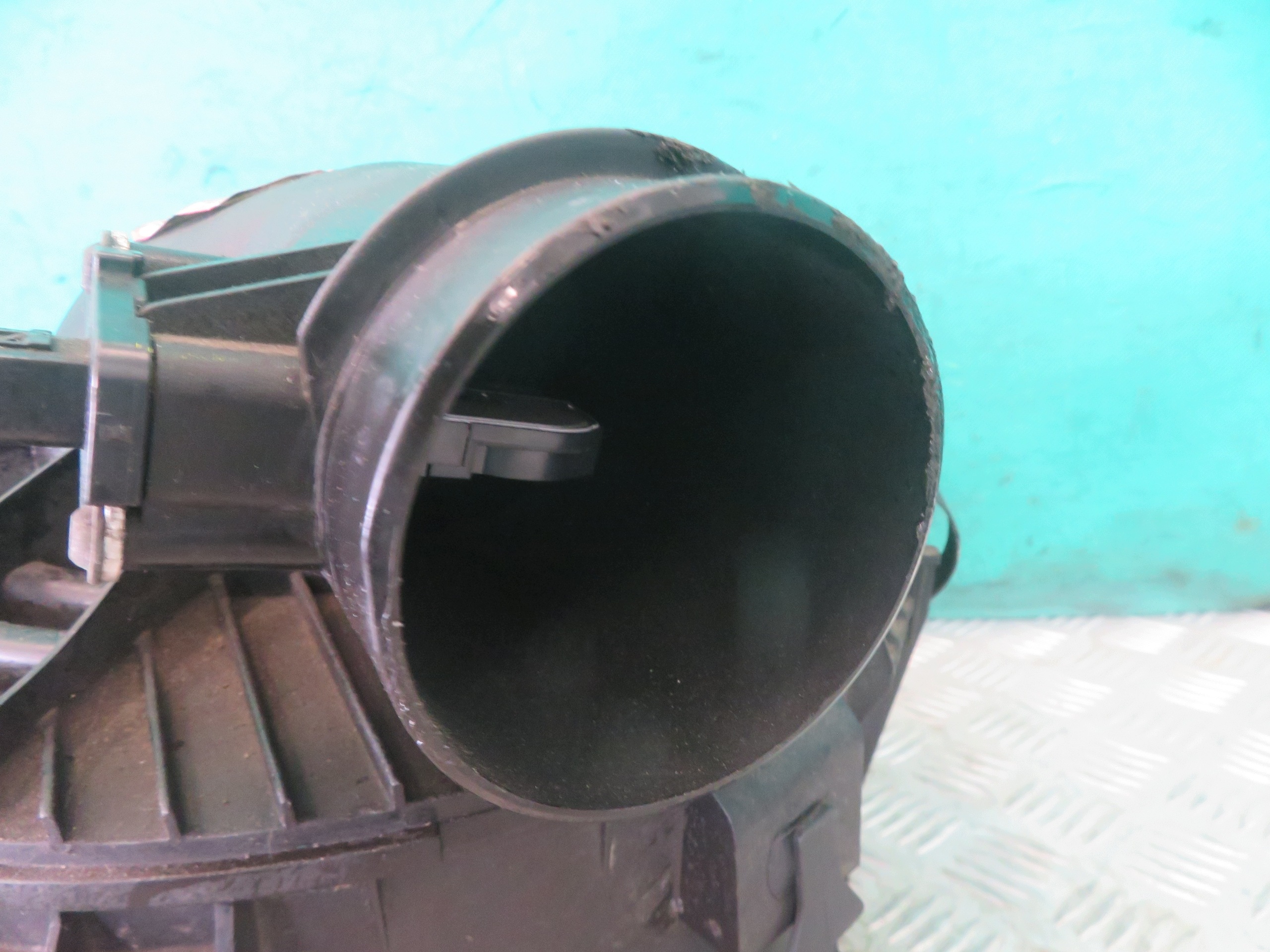 Gehäuse filter luft FORD RANGER 3.2 16R AB39-9A612-AD