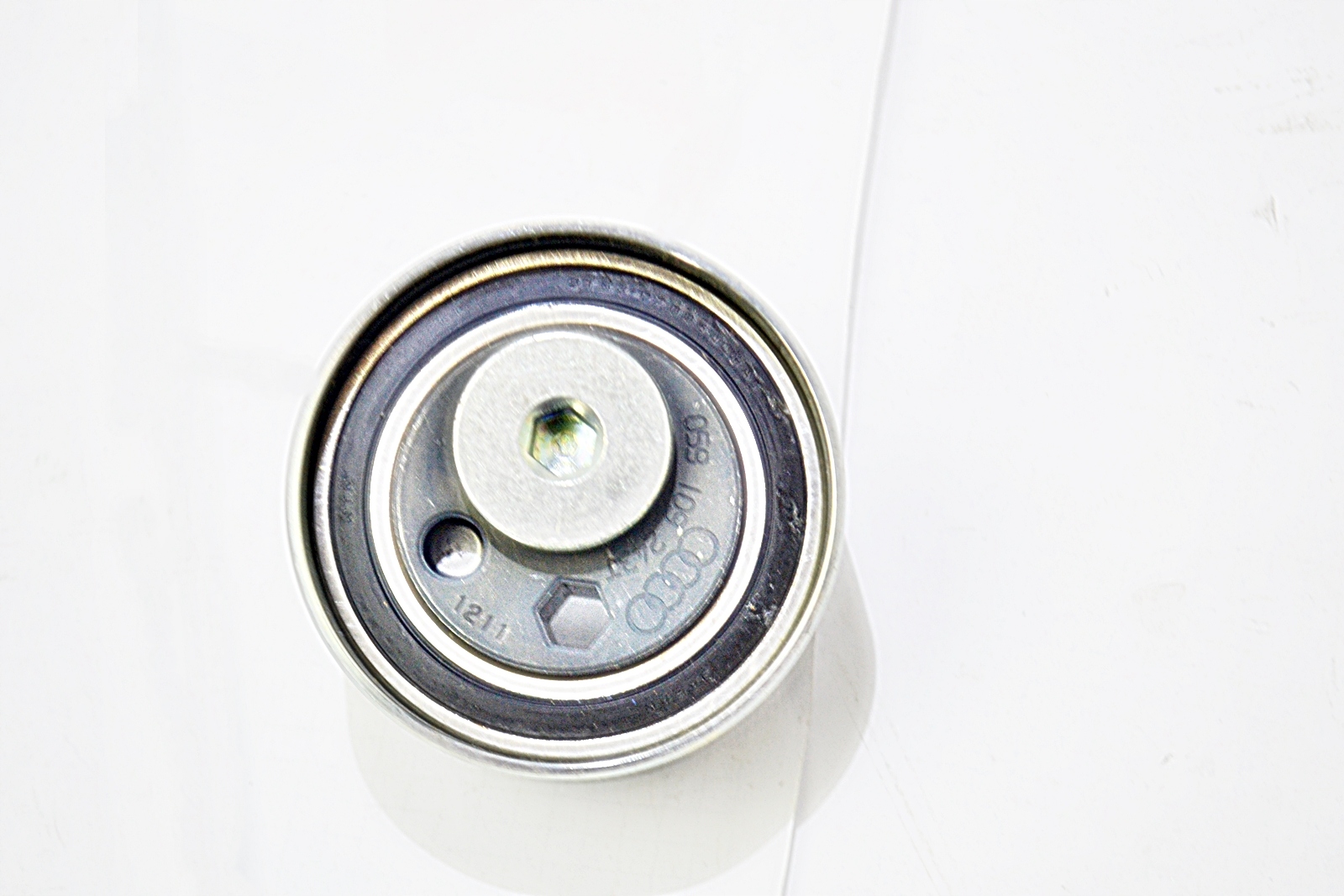 059.109.243J - 2,5 TDI AUDI НАТЯГУВАЧ РОЛИК 059109243J НОВИЙ ОРИГ.