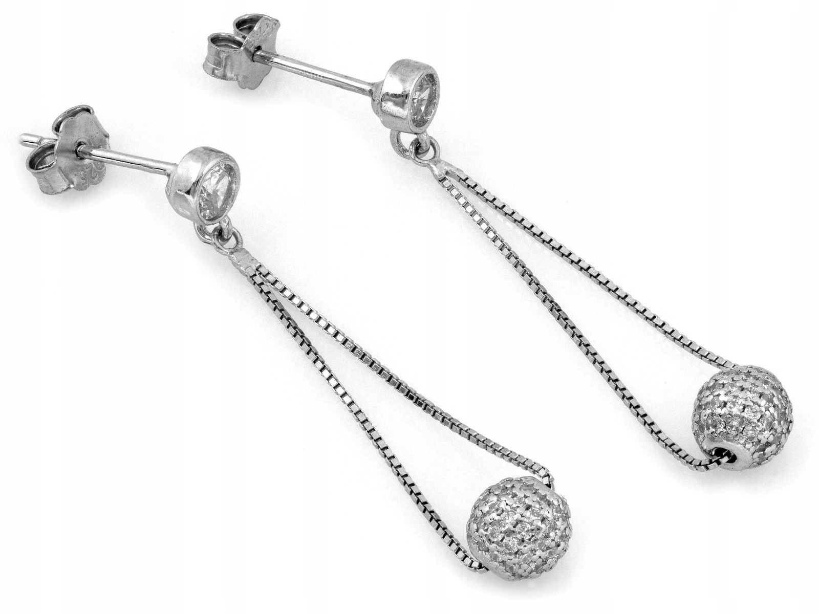 Elegantní stříbrné náušnice 925 s bílými kuličkami o hmotnosti 2.51 g
