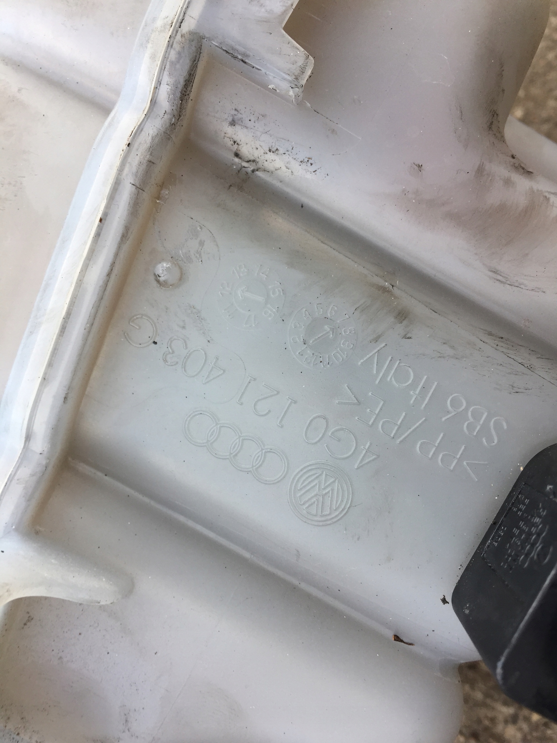 AUDI A6 C7 VASCHETTA Serbatoio acqua 4G0121403G
