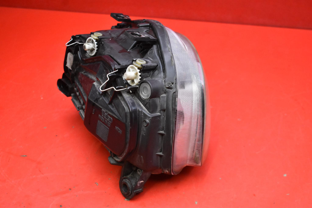 REFLEKTOR right light front EU 6H1941006 89305581 SEAT AROSA LIFT 00-04