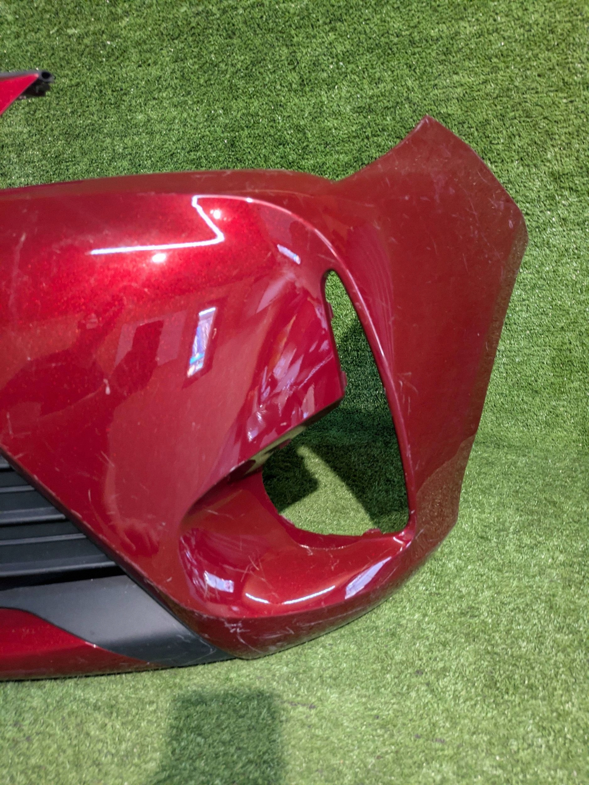 front bumper front TOYOTA YARIS III LIFT 17- NR.Z9069
