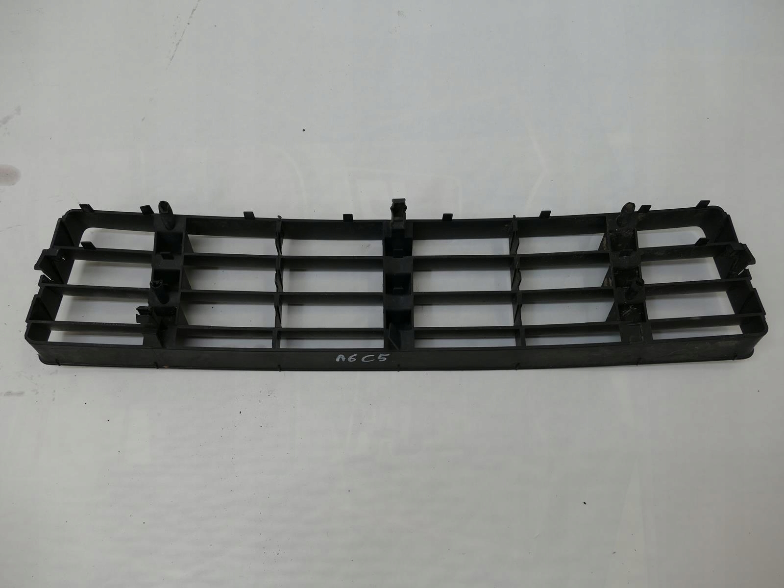 AUDI A6 C5 sedan grid of a bumper front front