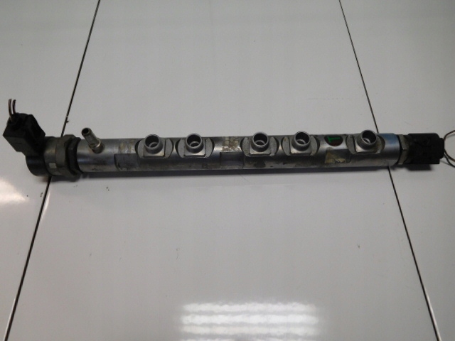 BMW 3 E90 2.0D N47D20C Rampe injection 0445214183 0281002870