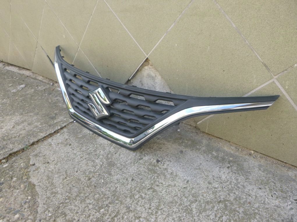SUZUKI BALENO II 15- grill grille