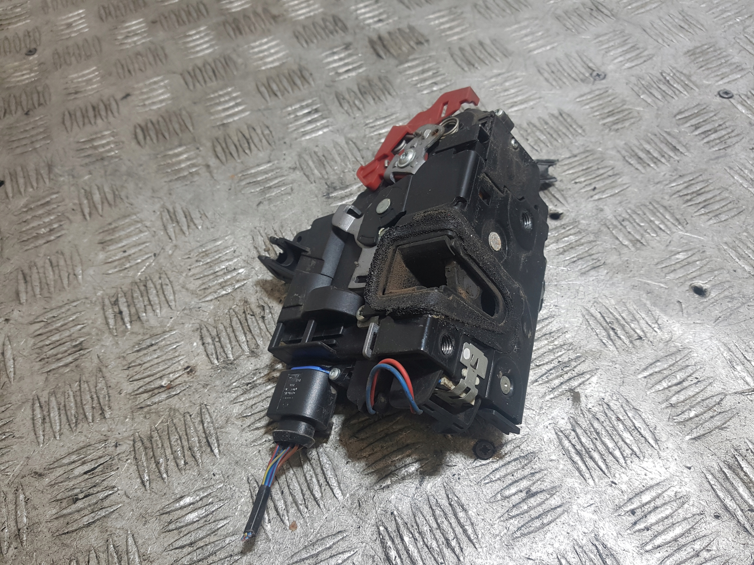 lock door CENTRALNY right front SKODA FABIA 2