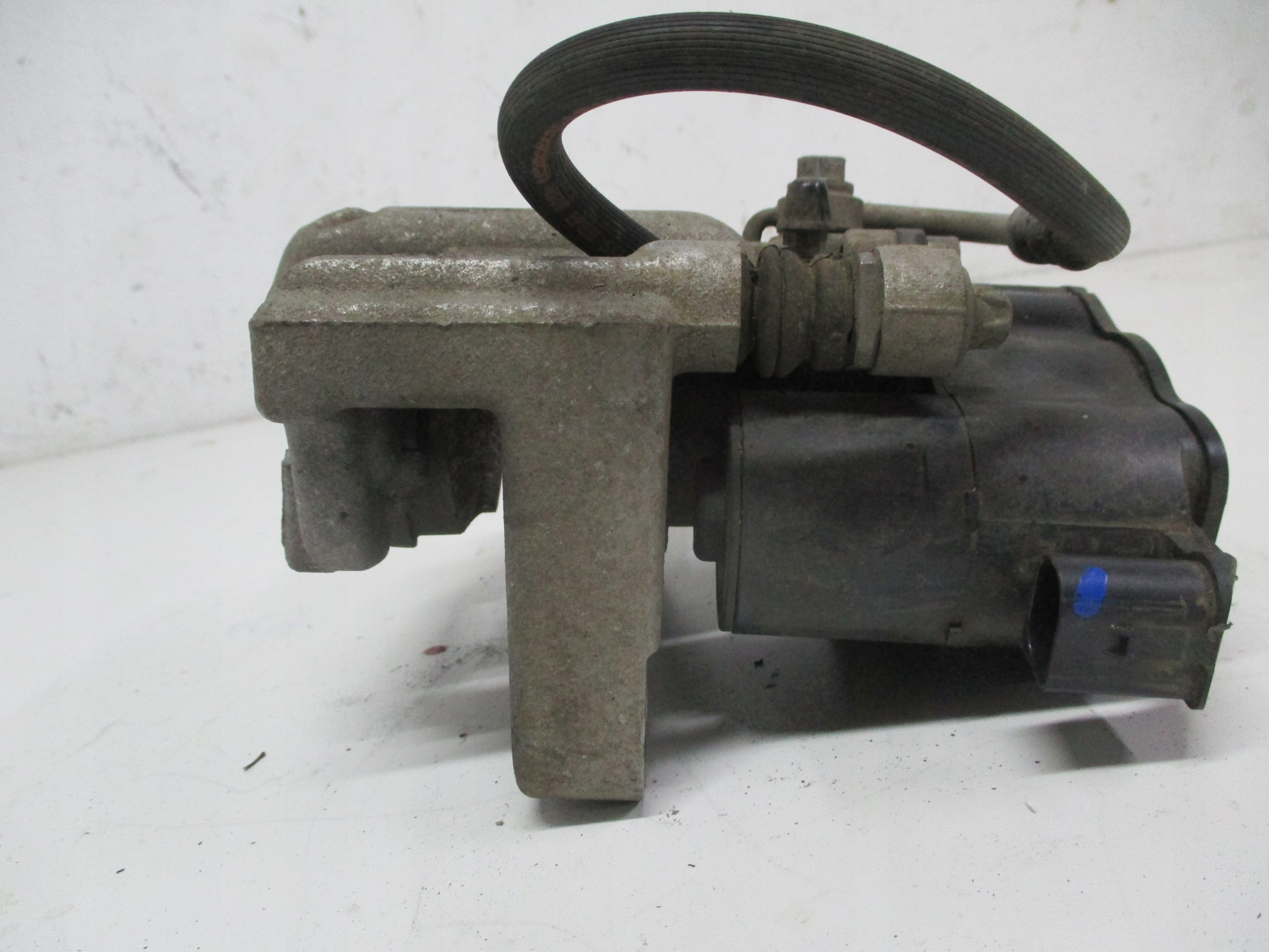 caliper calipers rear. PEUGEOT 408 electrics right left