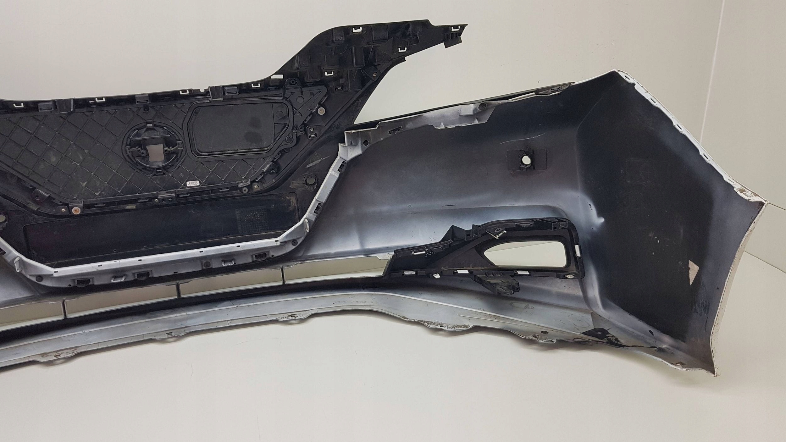 NISSAN LEAF II 2017 - bumper front 62022-5SHOH