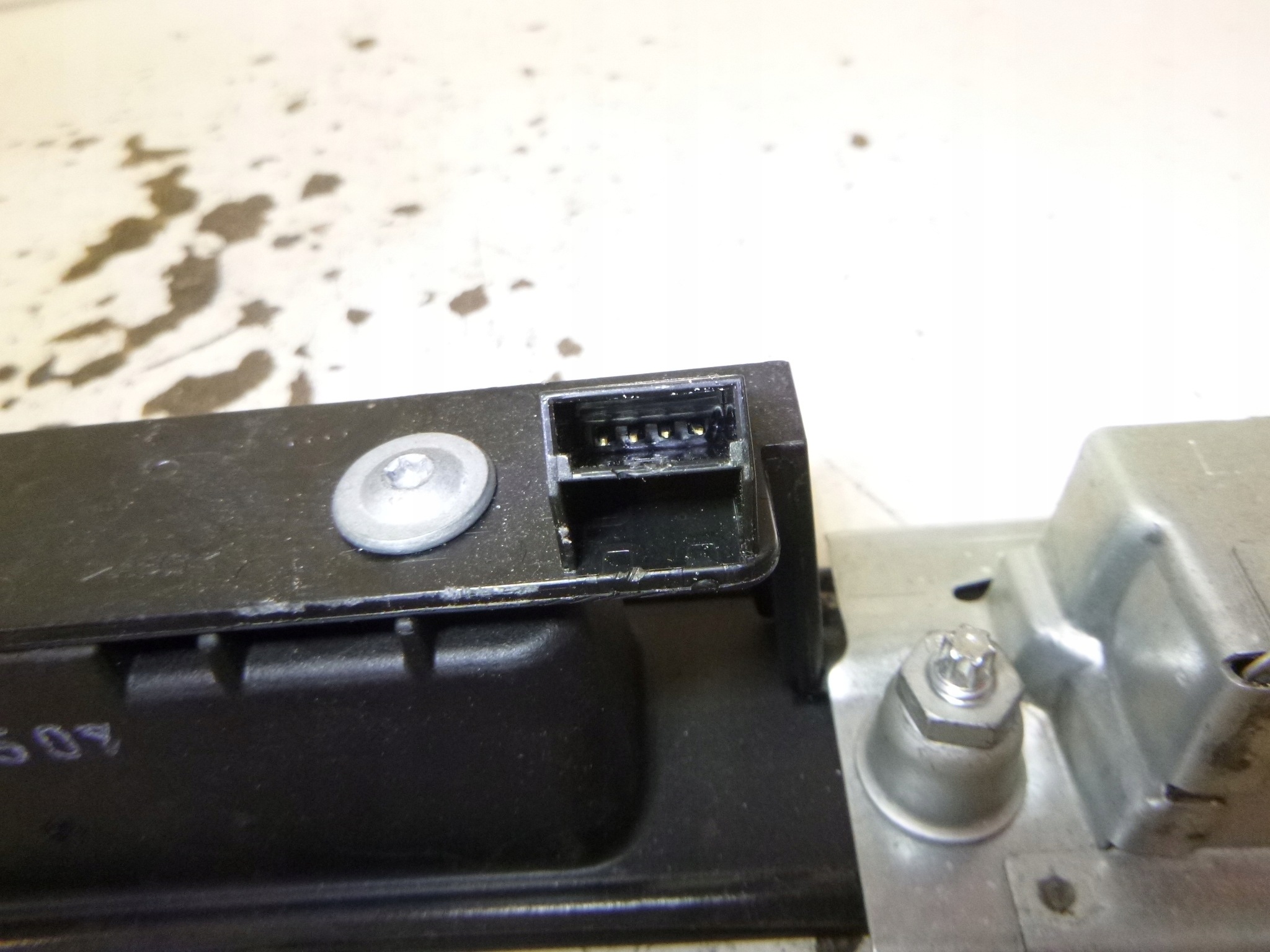 handle boot PODSWIETLENIE REJESTRACJI AUDI A4 B7 8E0827657H 8E0827657