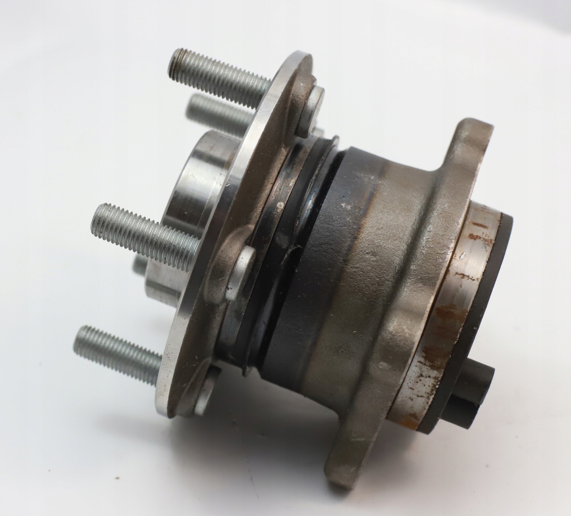 Łożysko koła, do Forda Mondeo, Kuga, Focus, OPIS Numer katalogowy części LKBA64090