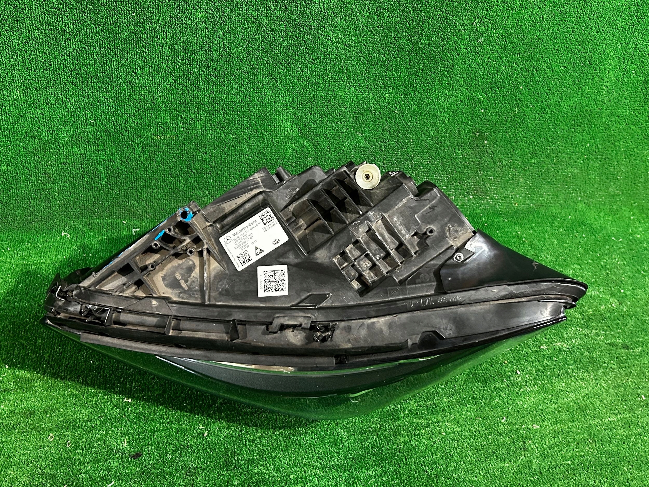 REFLEKTOR left MERCEDES B-KLASA W247 FULL LED NR.R