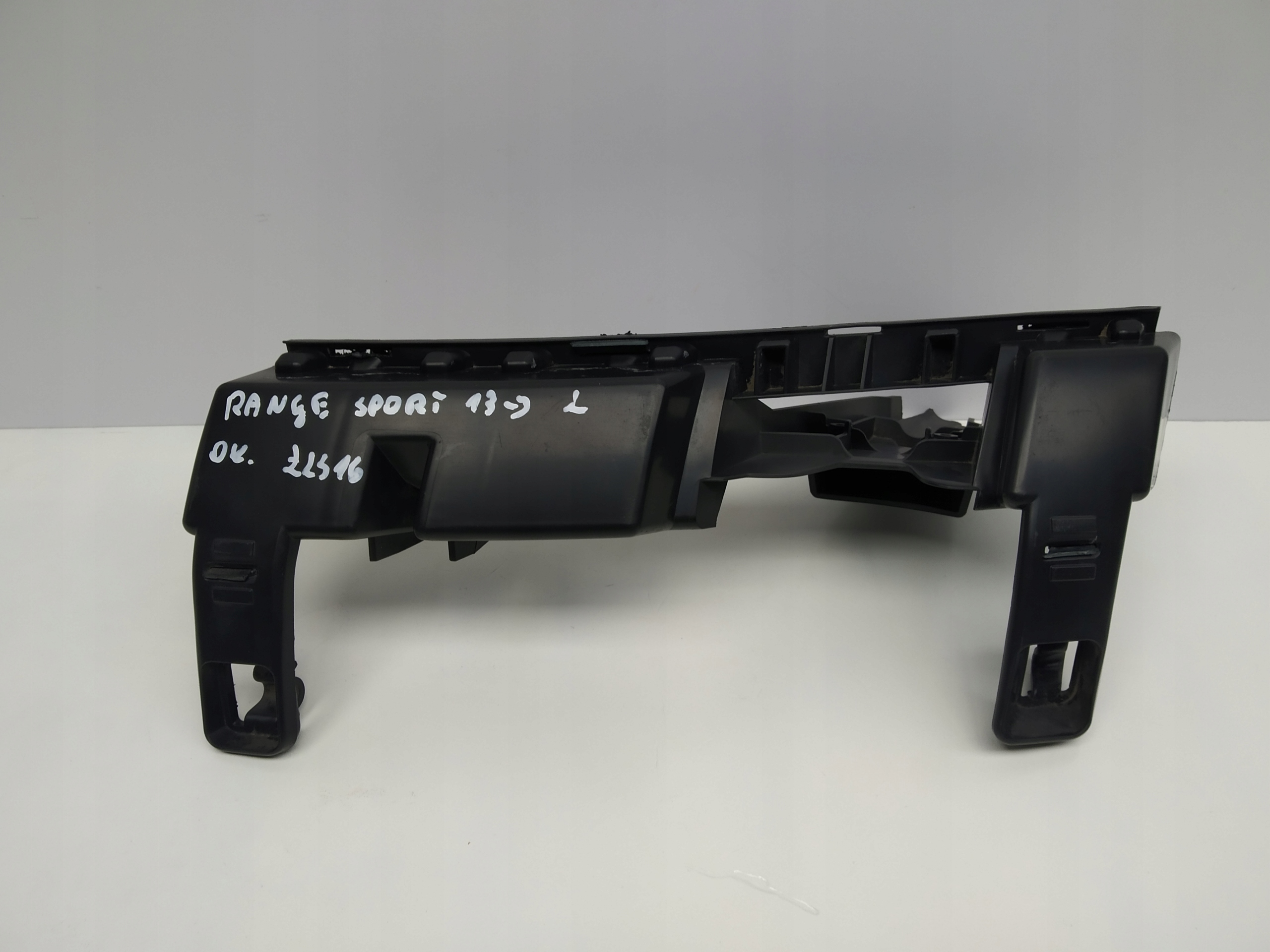 Range Rover Sport II L494 bumper bracket front left Praw console holder