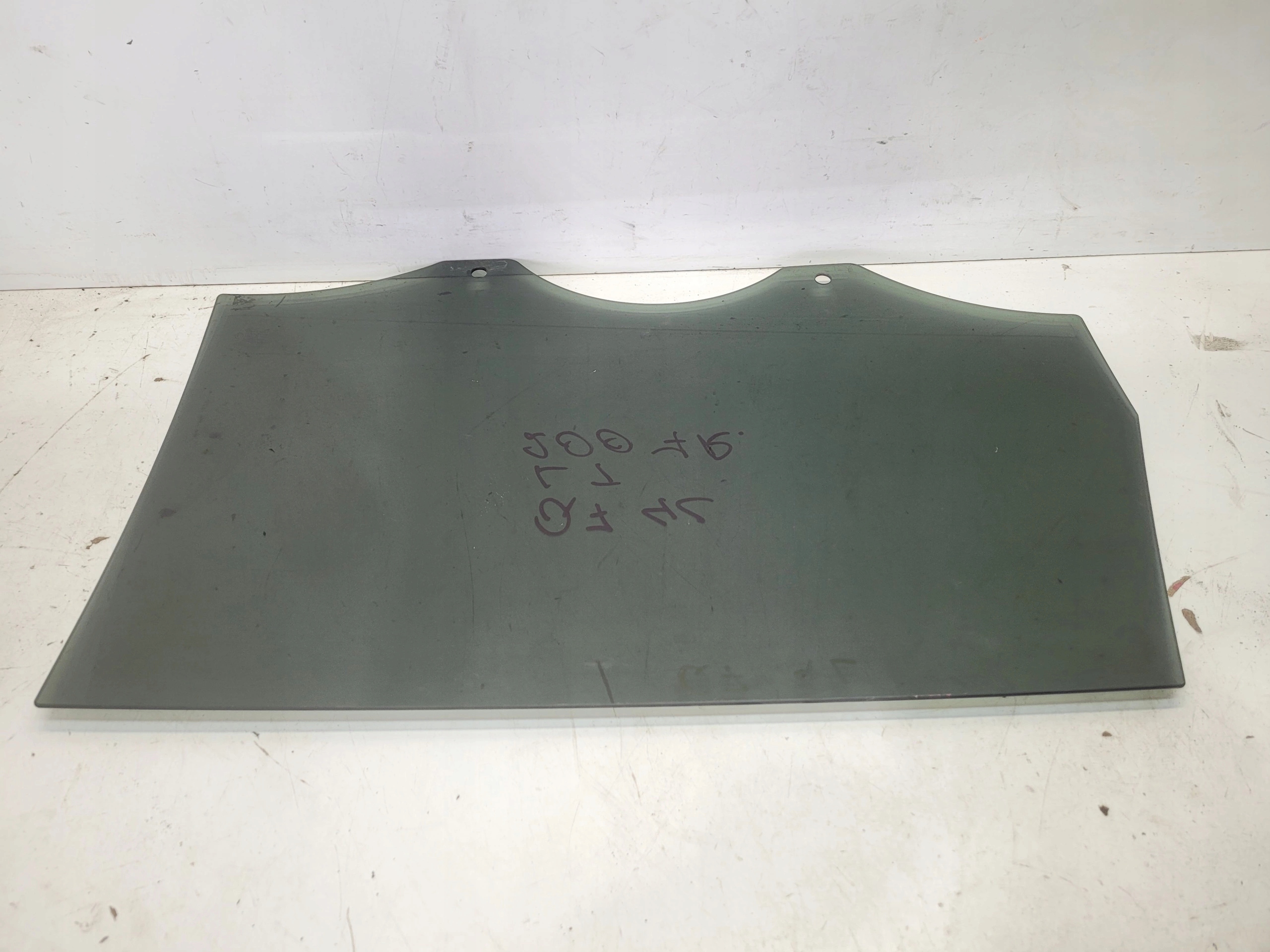 window side door left rear part ORYG. PRZYCIEMNIANA AUDI Q7 4L 2007R