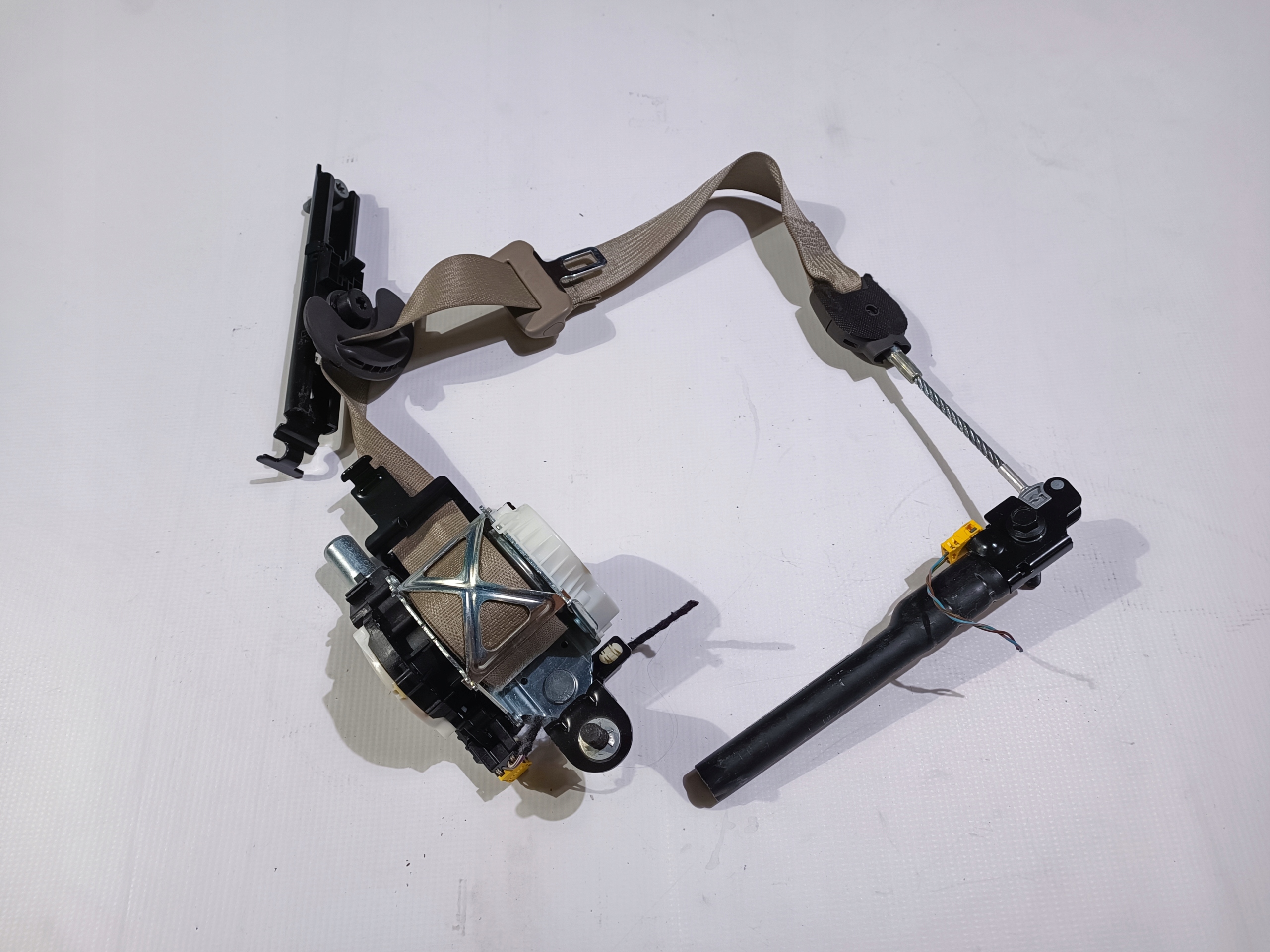 tension belt safety front front left adjuster Ford Expedition 2018
