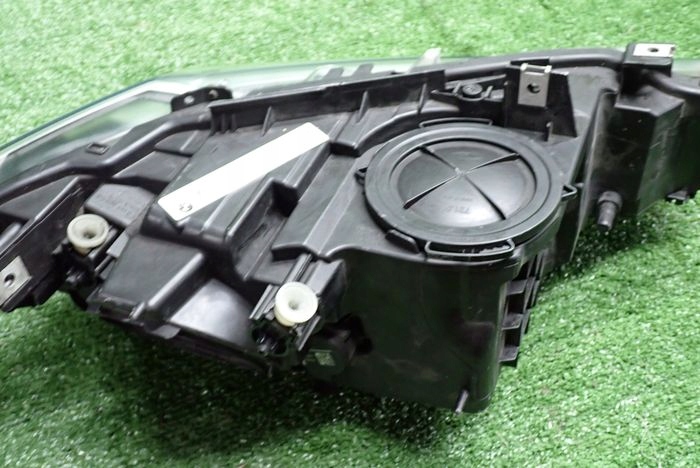 BMW F30 F31 3 11-14 reflektor left light left