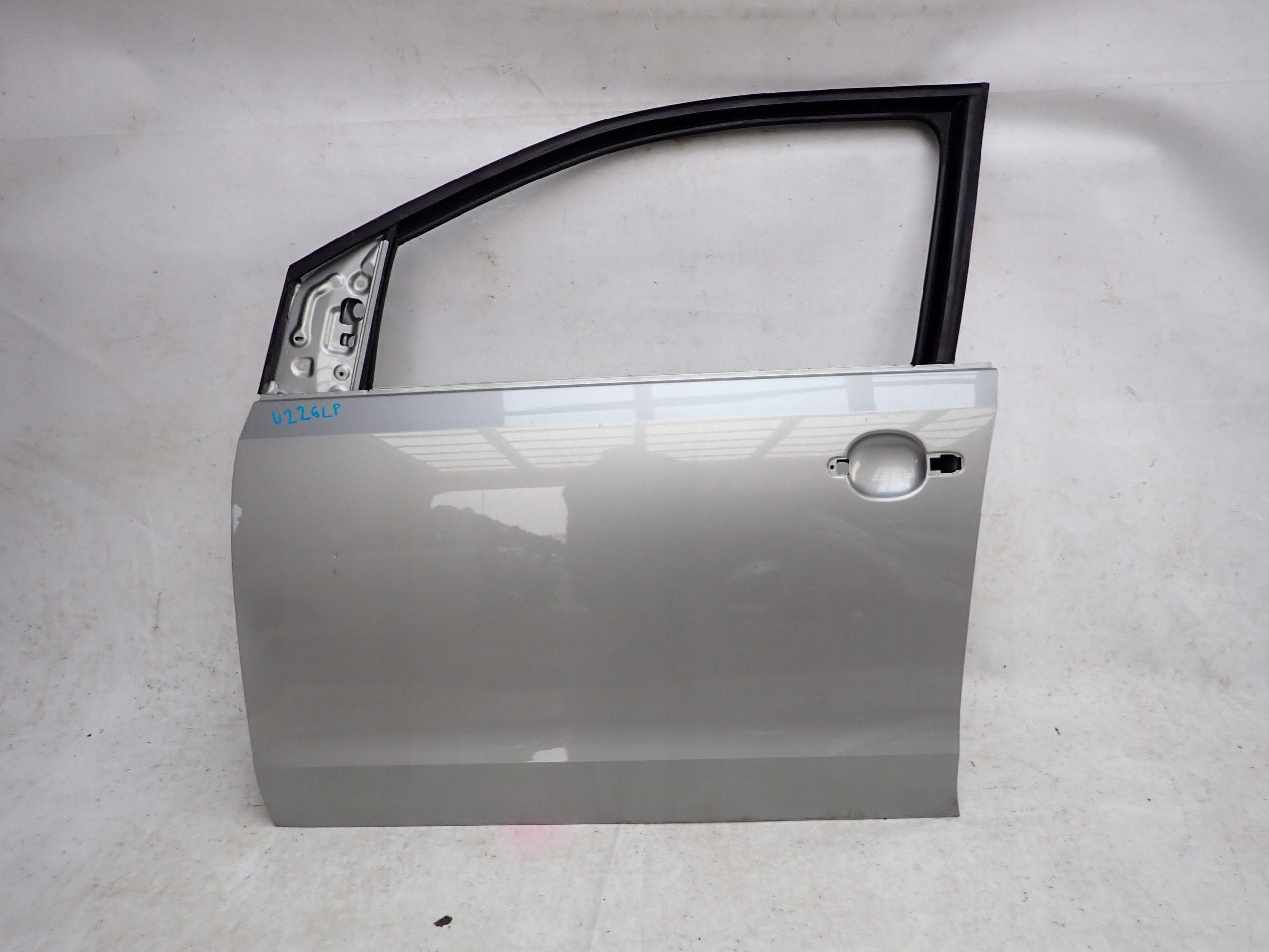 VW UP 5D 5 door 11-23 door front front left