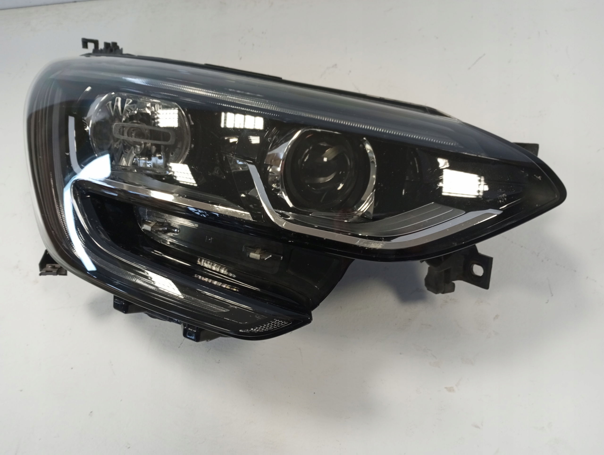 light RENAULT MEGANE IV 17R LED front front right