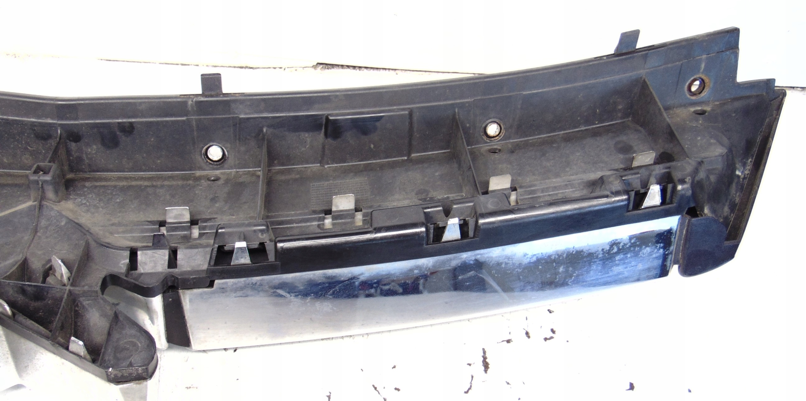 решетка радиатора CITROEN C8 Цвет европа