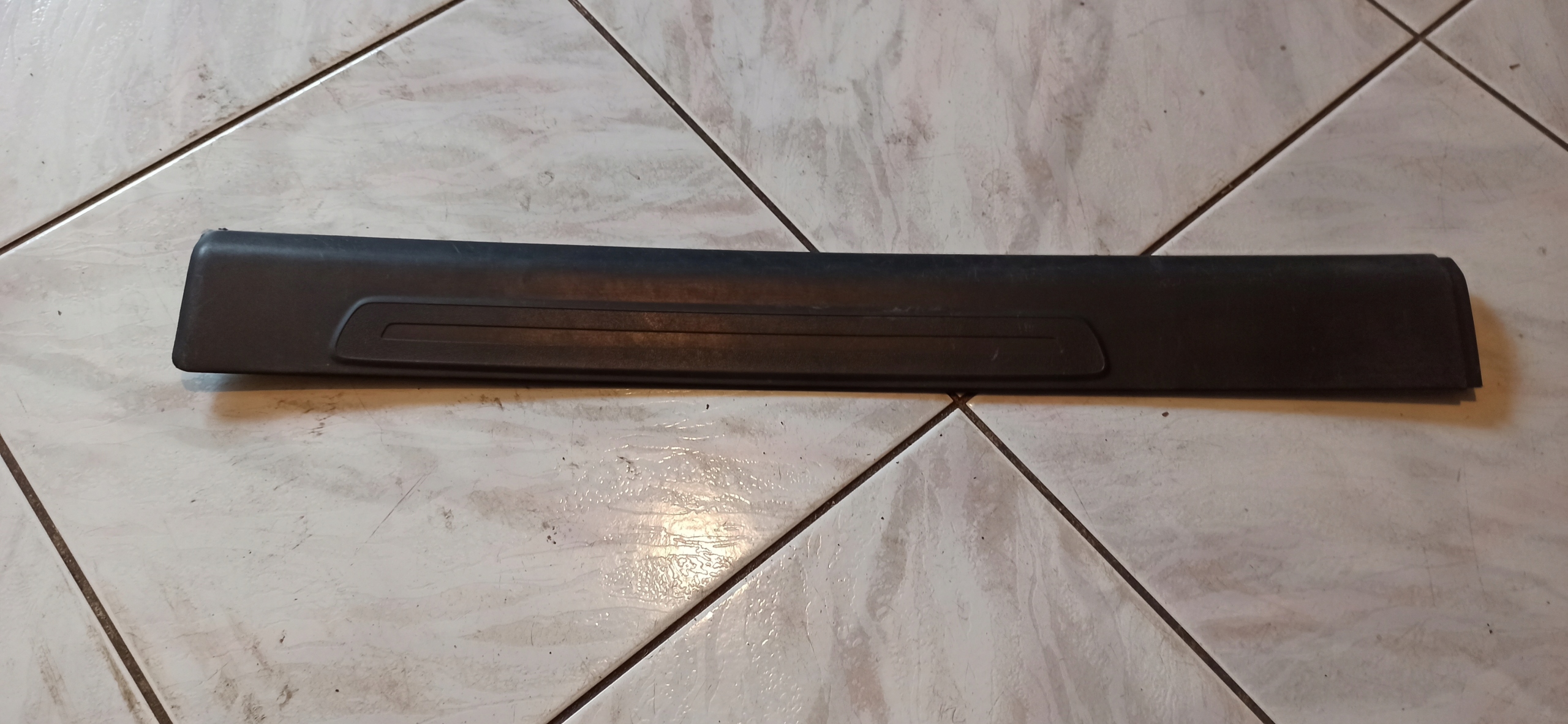 left moulding threshold cap 4F0853375B A6 C6