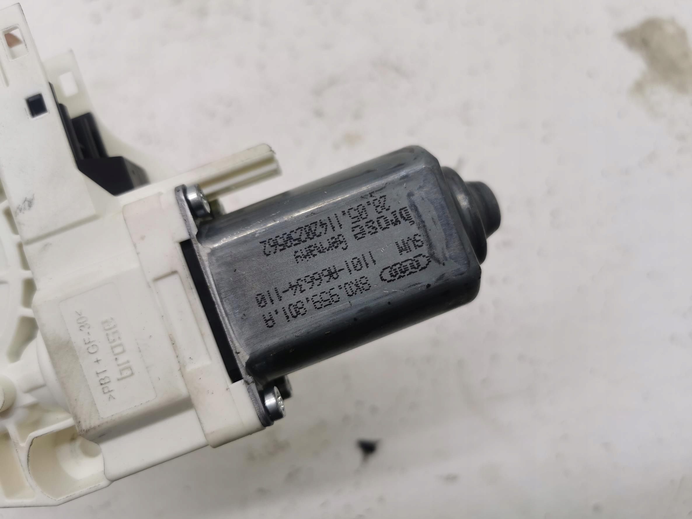 mini motor windows left front AUDI A4 B8 8K0959801A