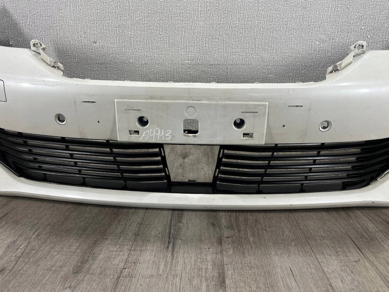 PEUGEOT 508 II 2018-2023 bumper front 9817030977