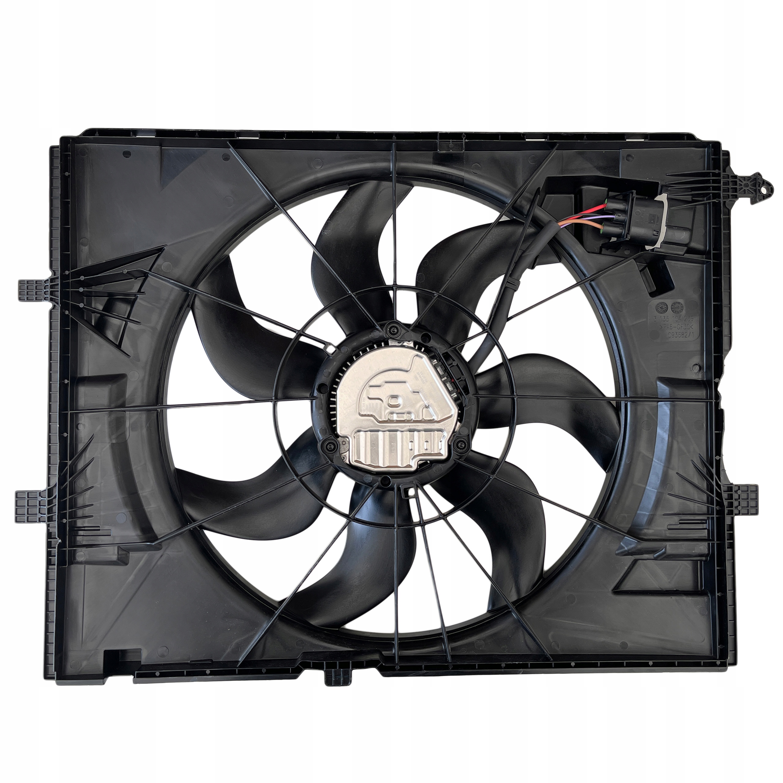 Obudowa z wentylatorem A0999068000 Mercedes W213