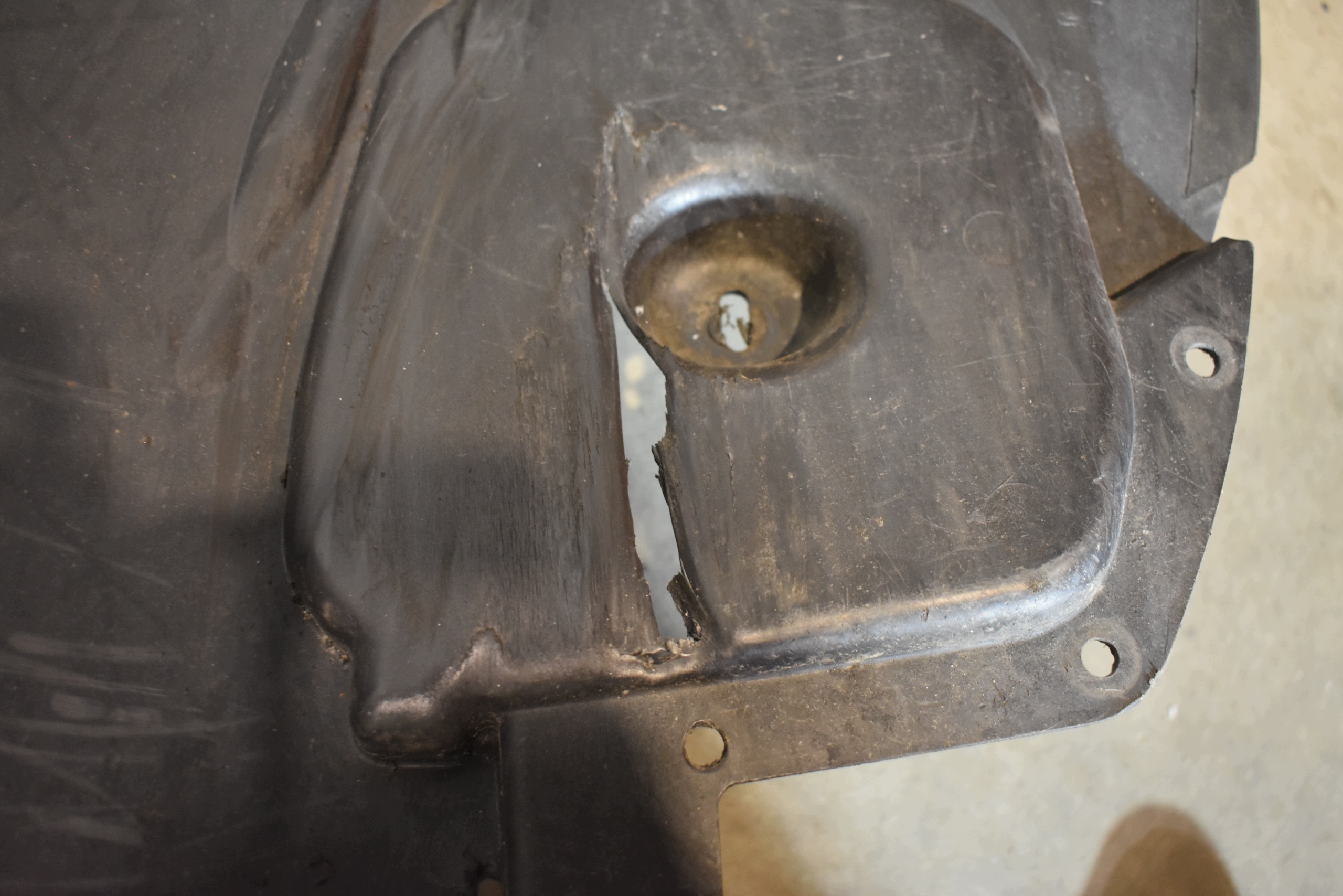 mudguard front front left KPL. MERCEDES GLS X167 1