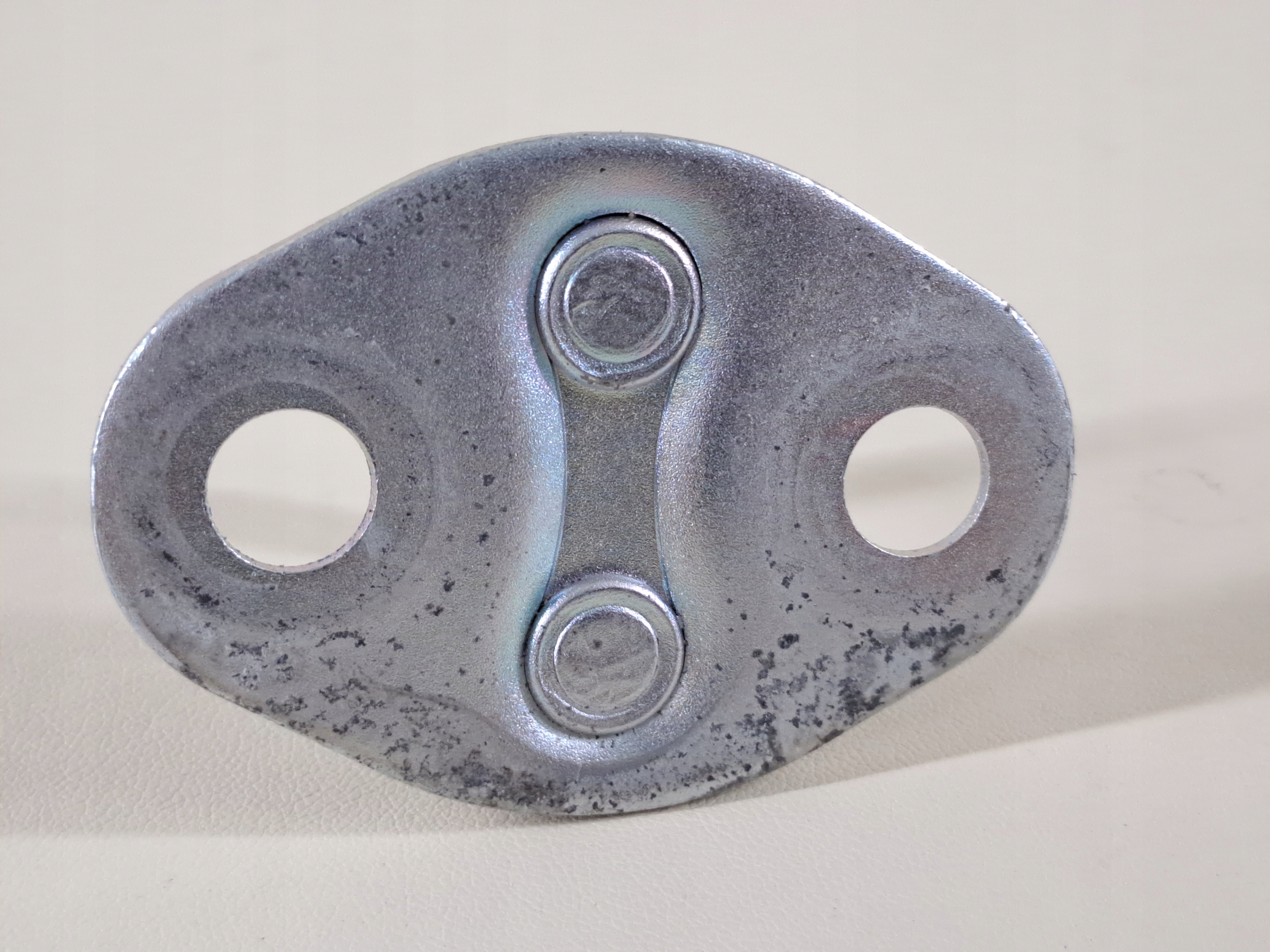 RYGIEL ZACZEP UCHO ZAMKA KLAPY BAGAŻNIKA HYUNDAI I30 III 3 LIFT 22r KOMBI Producent części Hyundai OE