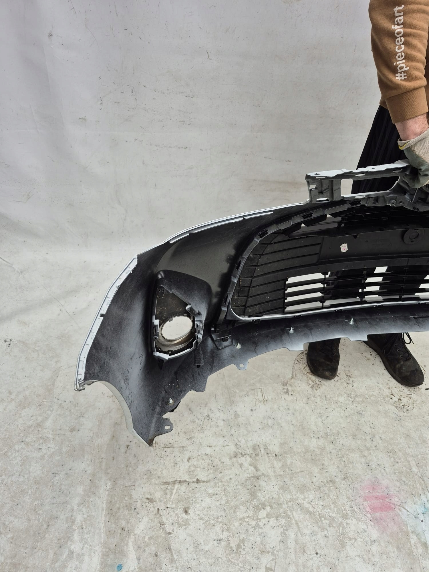 TOYOTA YARIS III LIFT 14- bumper front front grid 53102-0D030
