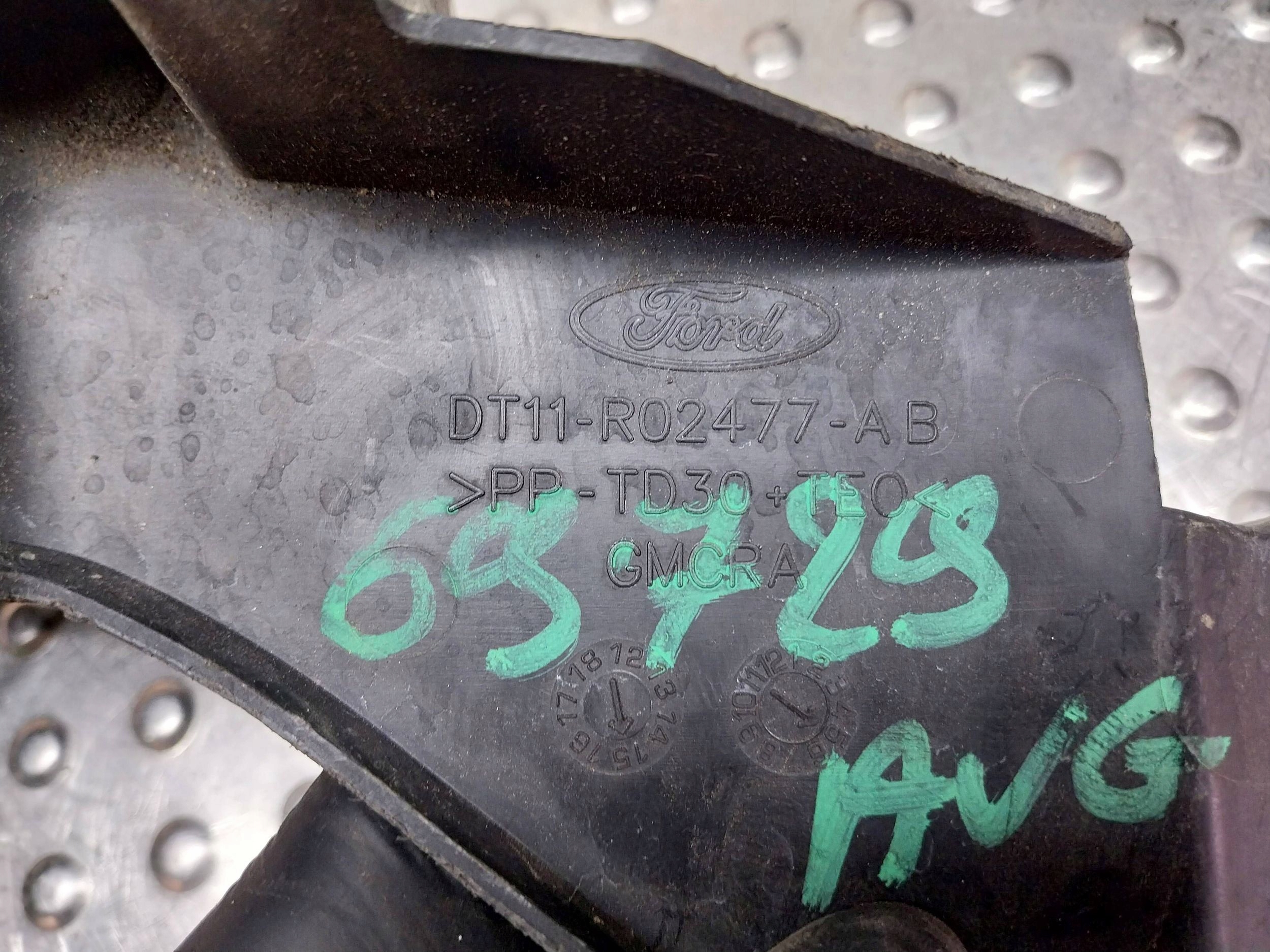 cover of a hinge bonnets left DT11-R02477-AB FORD TRANSIT CONNECT MK2 LIFT