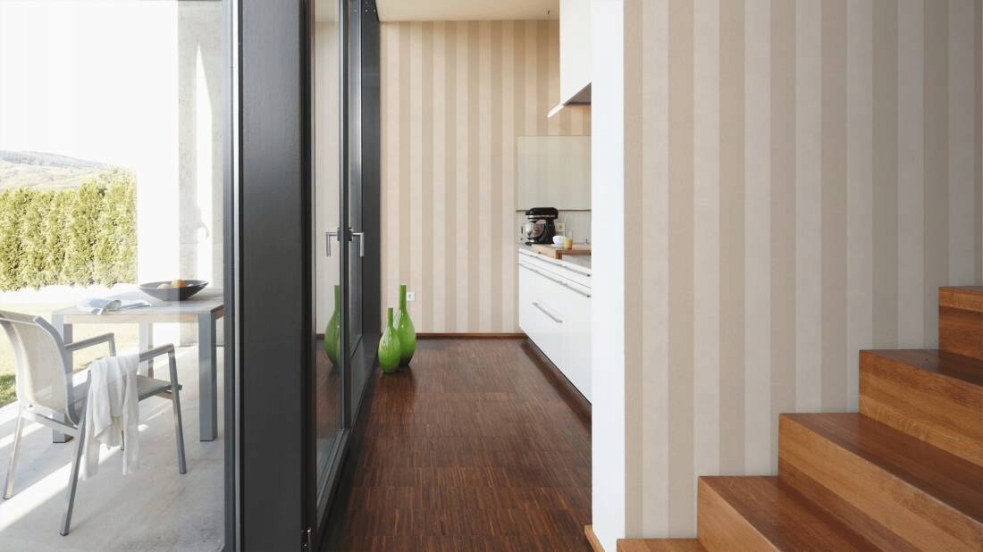 ELEGANCKA TAPETA ŚCIENNA GLAMOUR PASY BROKAT Szerokość produktu 53 cm