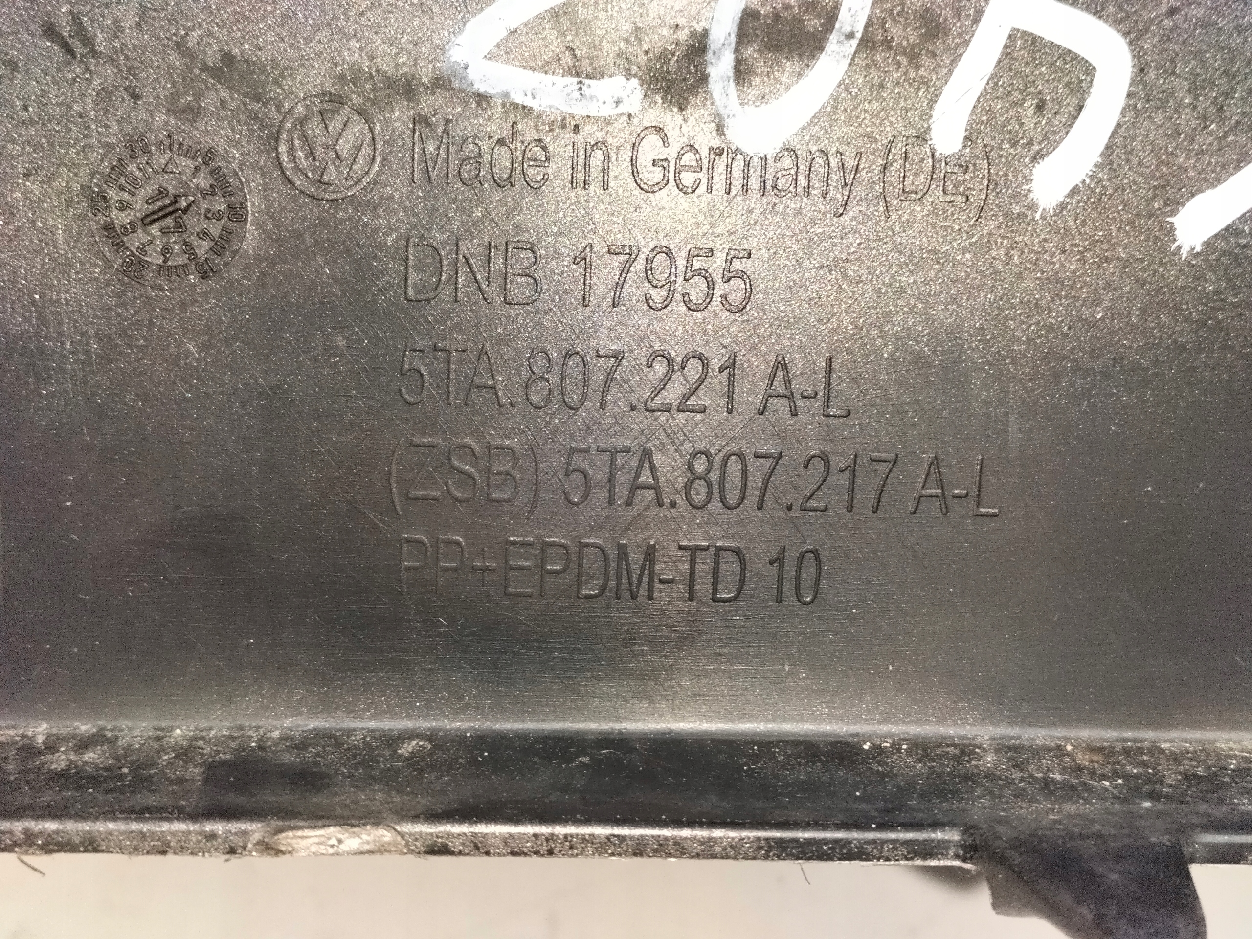 Paraurti anteriore Anteriore VW TOURAN III 15