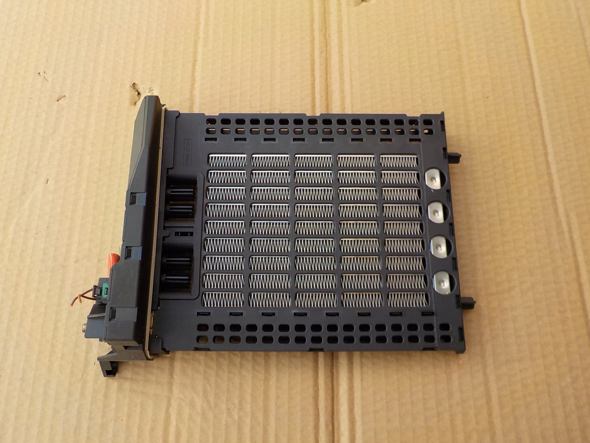 grzalka Bloc de chauffage complet mercedes w169 A1698300861 2007r