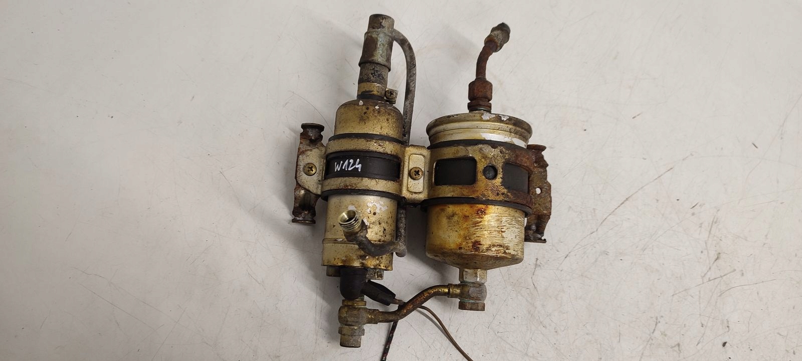 pumpa pumpa goriva Mercedes W124 2,2