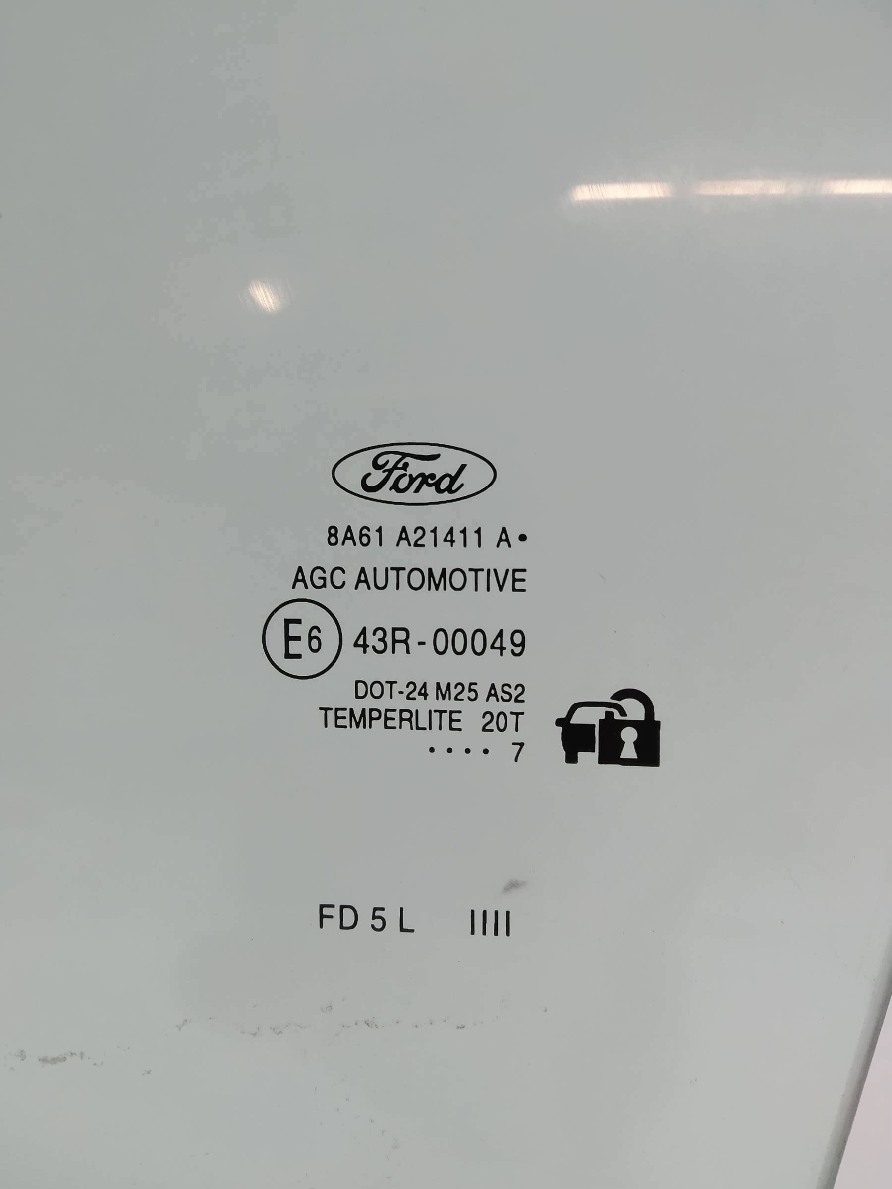 window door left front Ford Fiesta Mk7 (2008-2016)